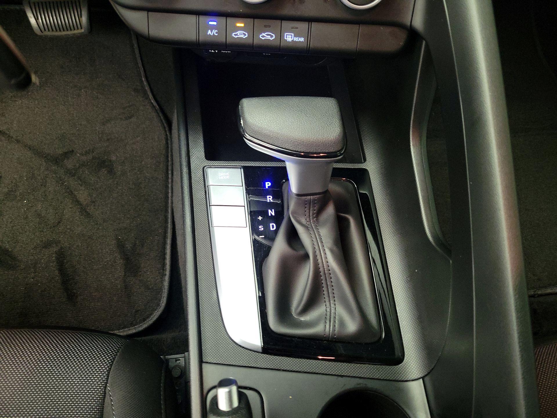 Thumbnail: 2024 Hyundai Elantra - 17