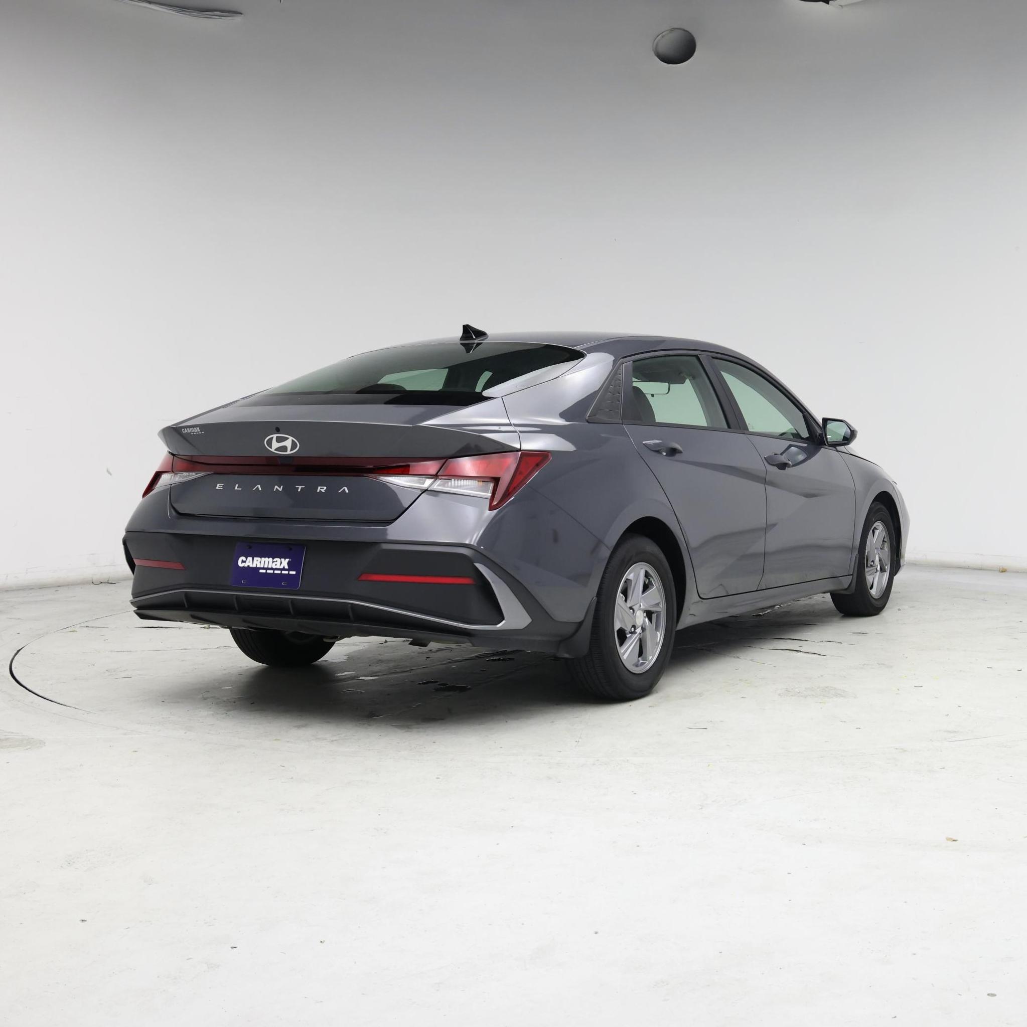 Thumbnail: 2024 Hyundai Elantra - 8