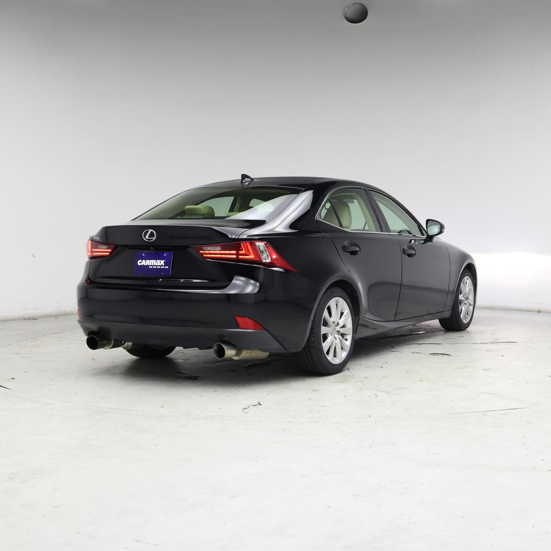 Thumbnail: 2015 Lexus IS - 8
