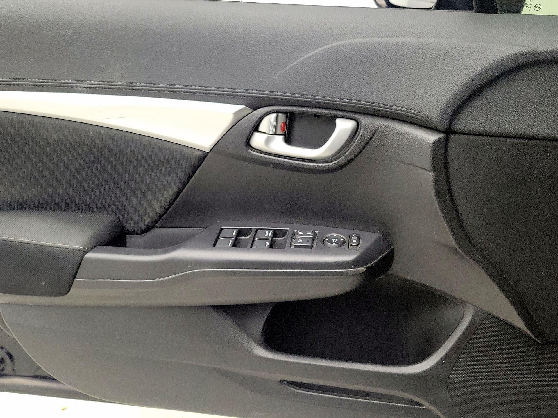 Thumbnail: 2015 Honda Civic - 12