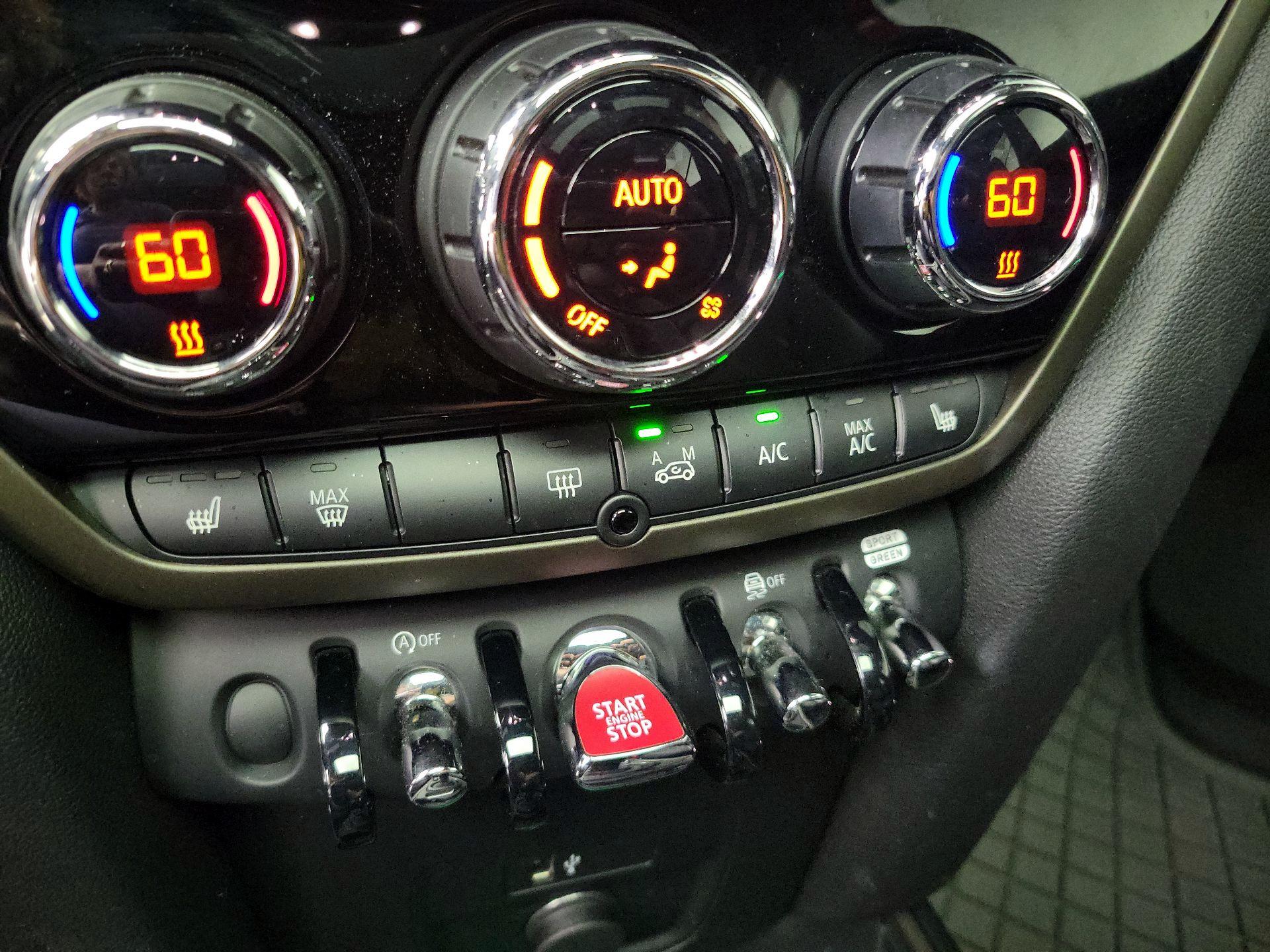 Thumbnail: 2020 MINI Cooper Countryman - 17