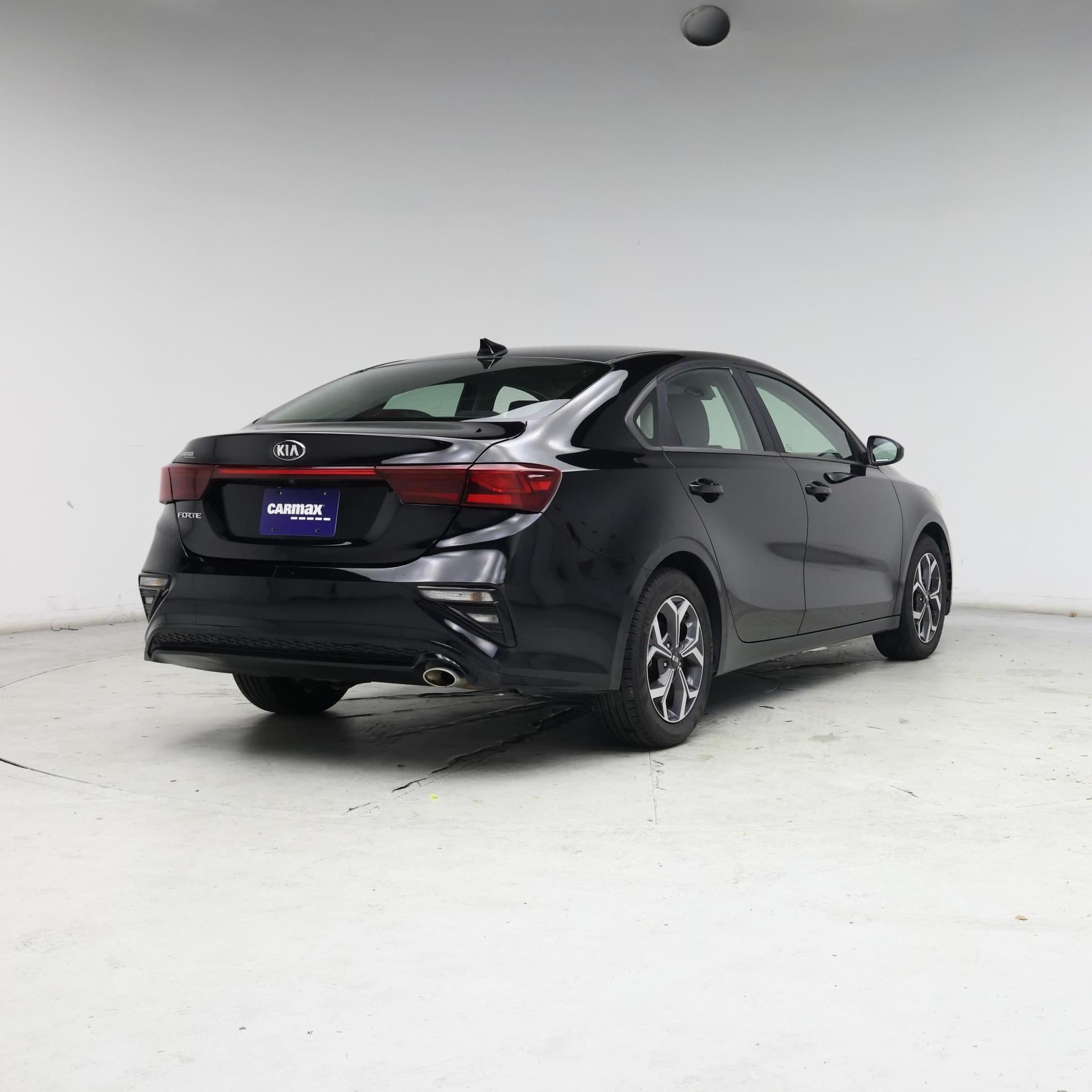 Thumbnail: 2019 Kia Forte - 8
