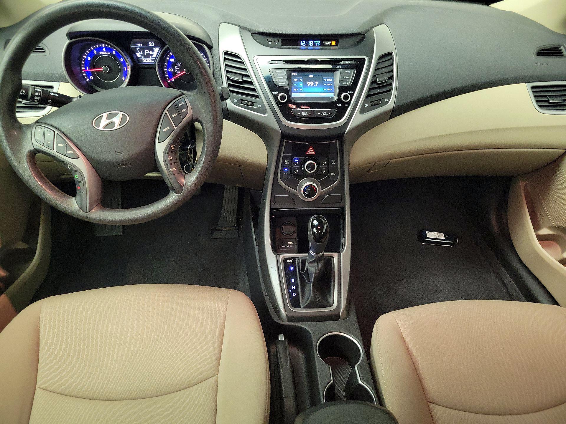 Thumbnail: 2015 Hyundai Elantra - 9