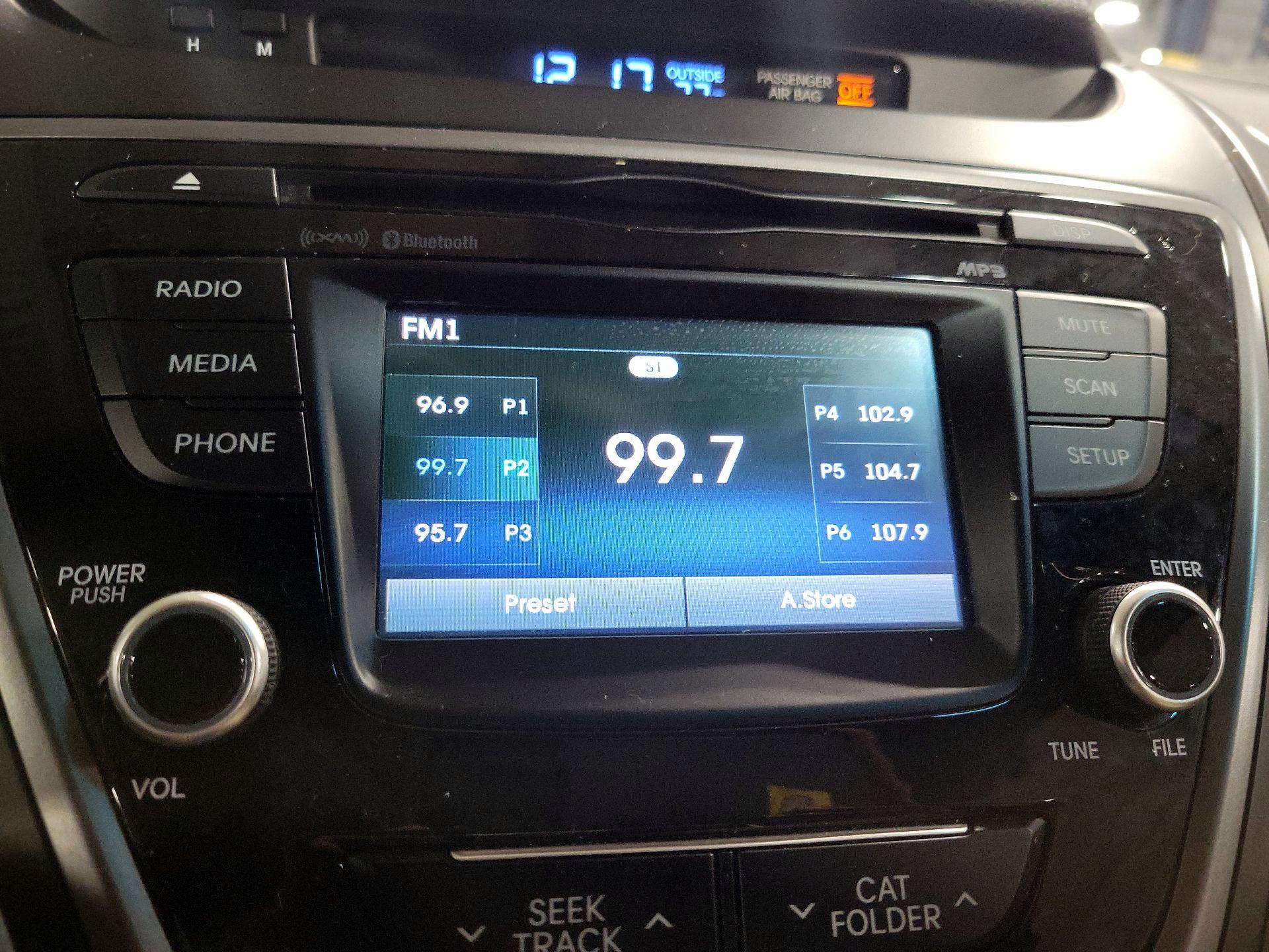 Thumbnail: 2015 Hyundai Elantra - 15