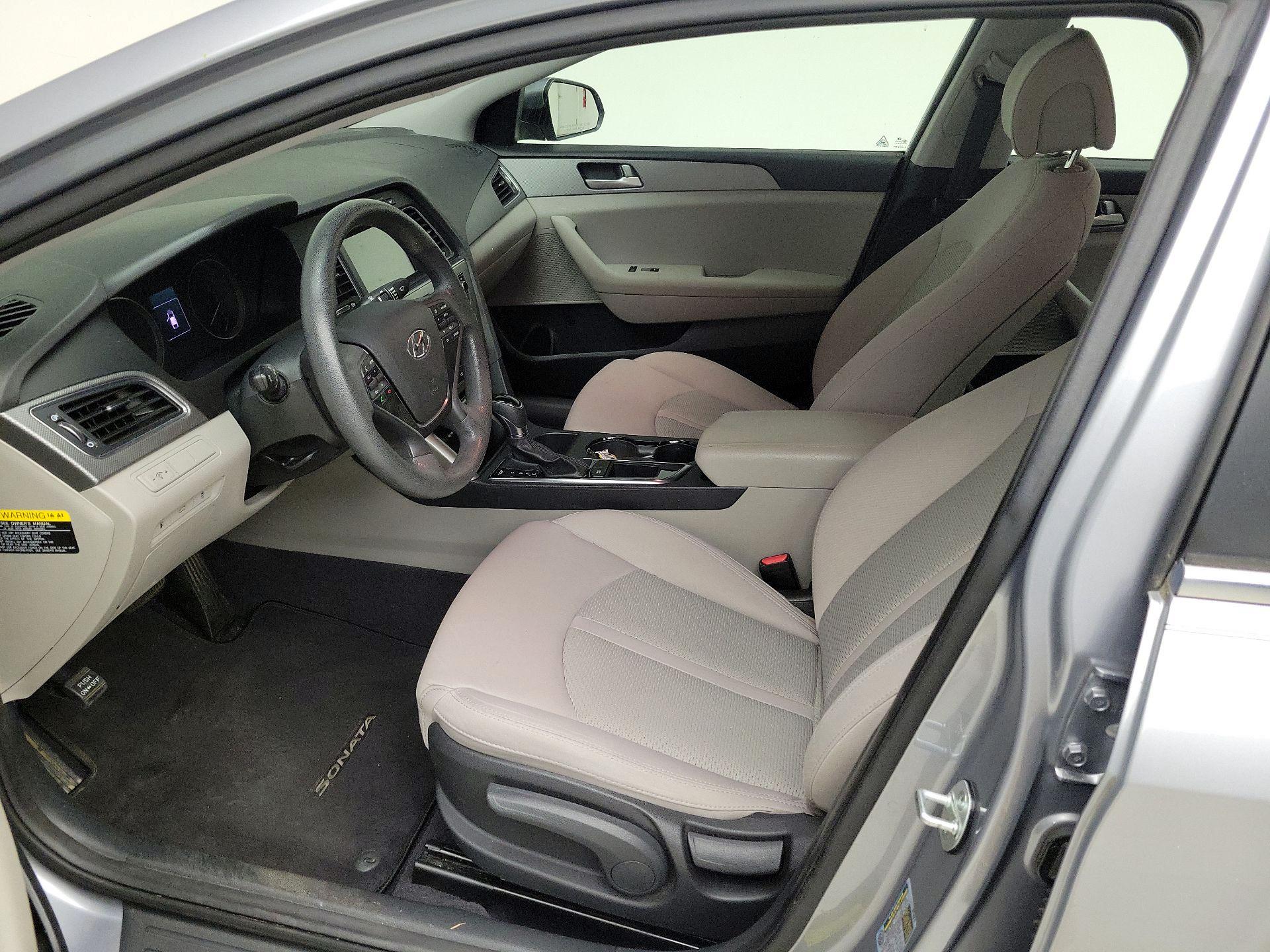 Thumbnail: 2016 Hyundai Sonata - 11