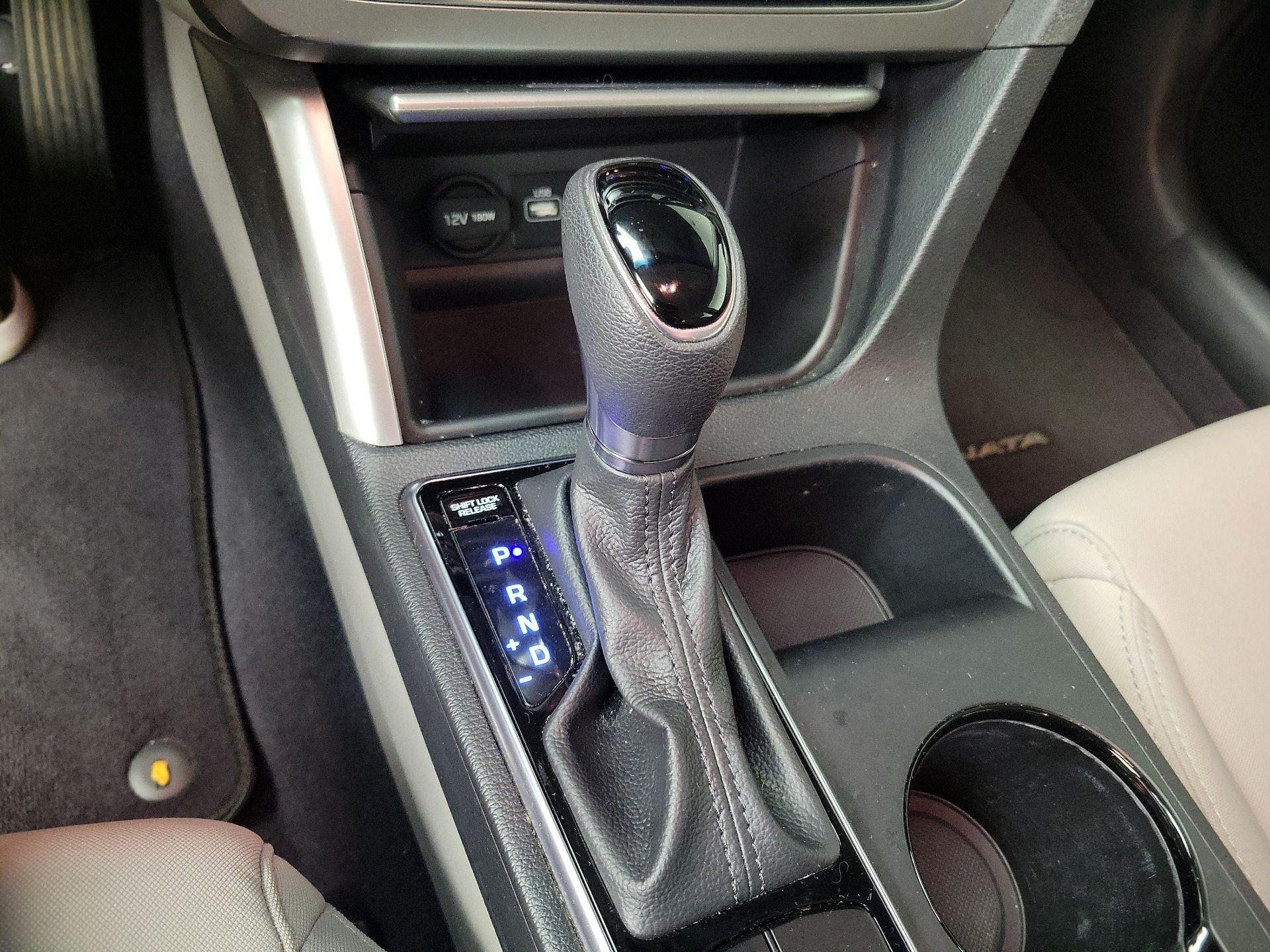 Thumbnail: 2016 Hyundai Sonata - 17