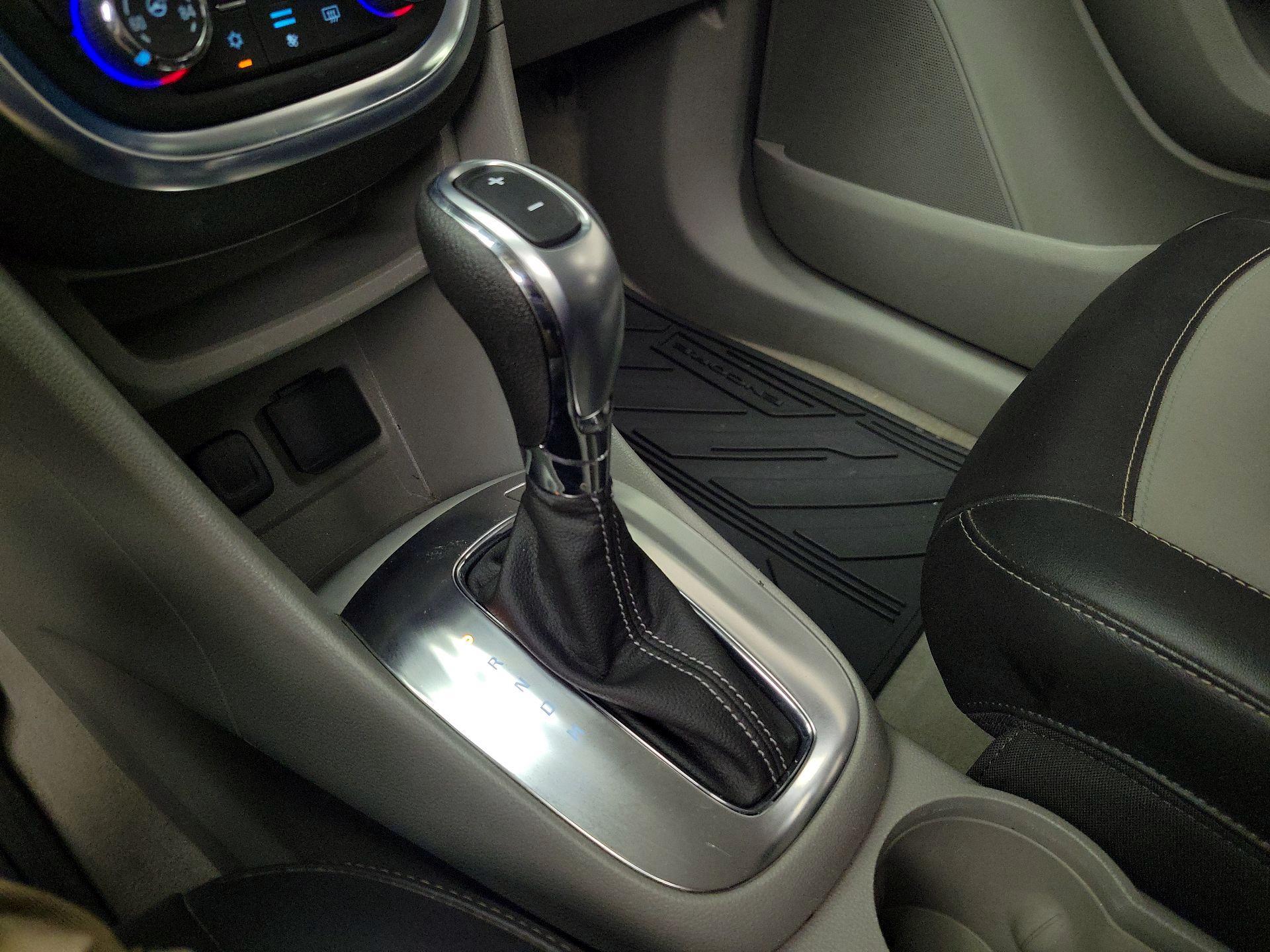 Thumbnail: 2015 Buick Encore - 17