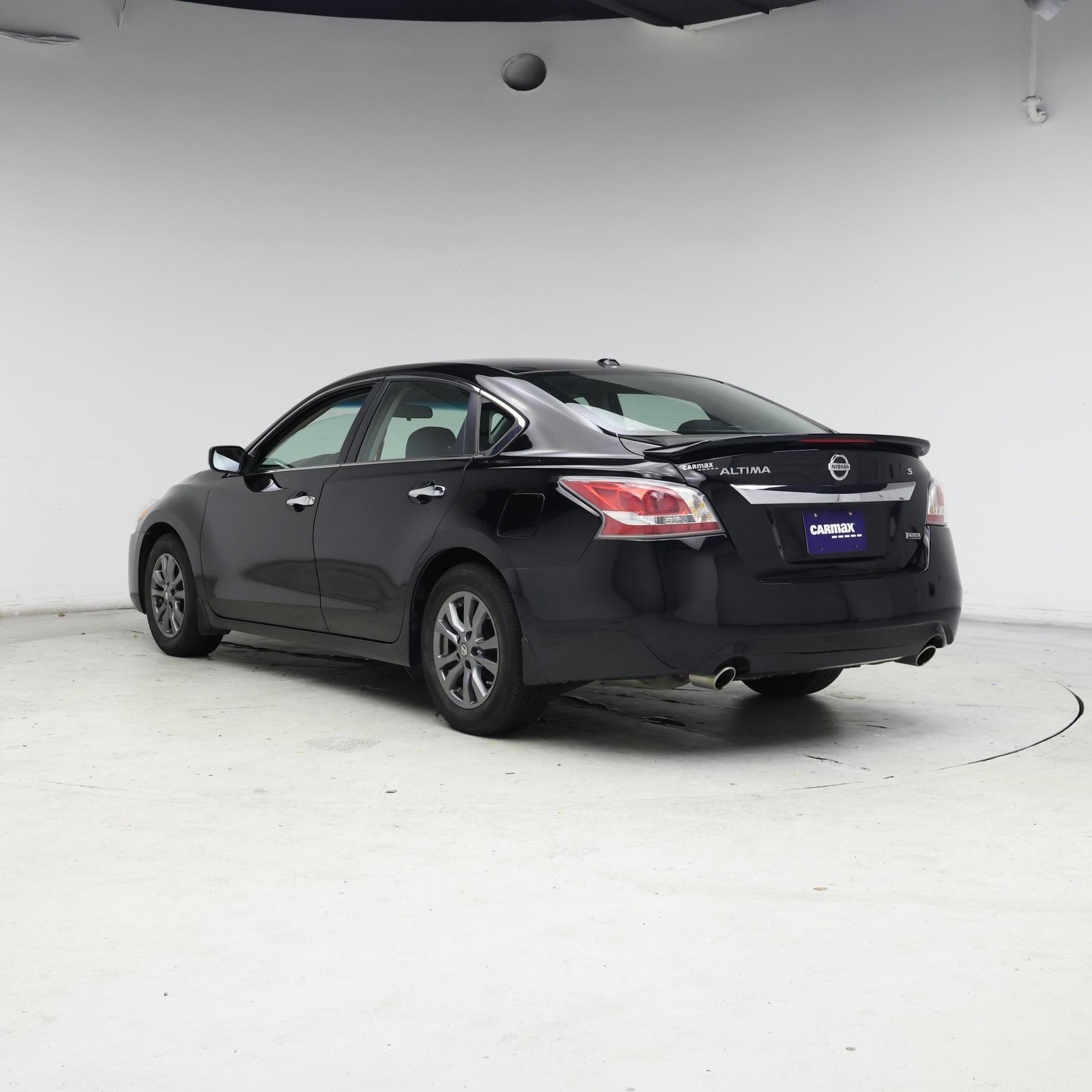 Thumbnail: 2015 Nissan Altima - 2