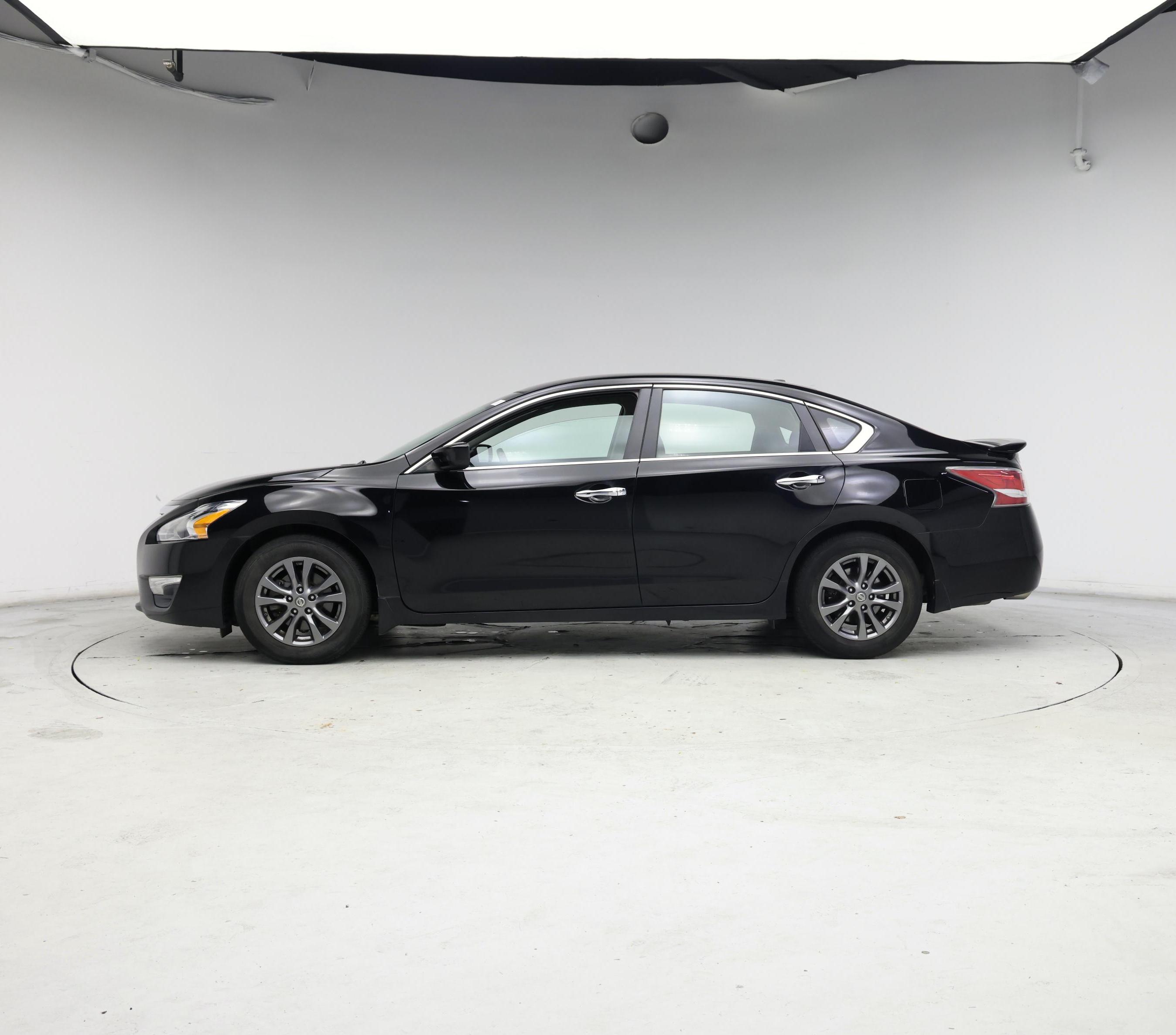 Thumbnail: 2015 Nissan Altima - 3