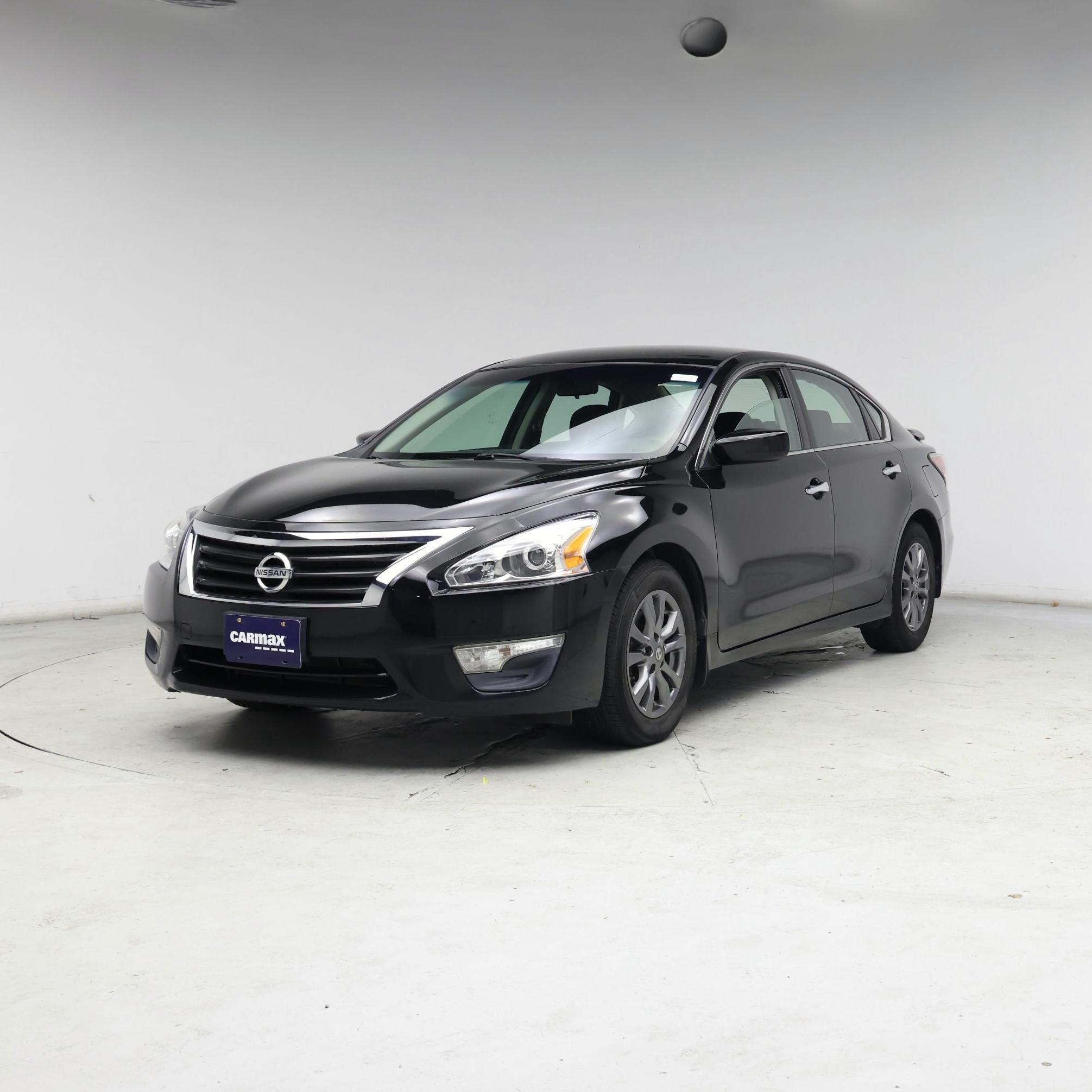 Thumbnail: 2015 Nissan Altima - 4