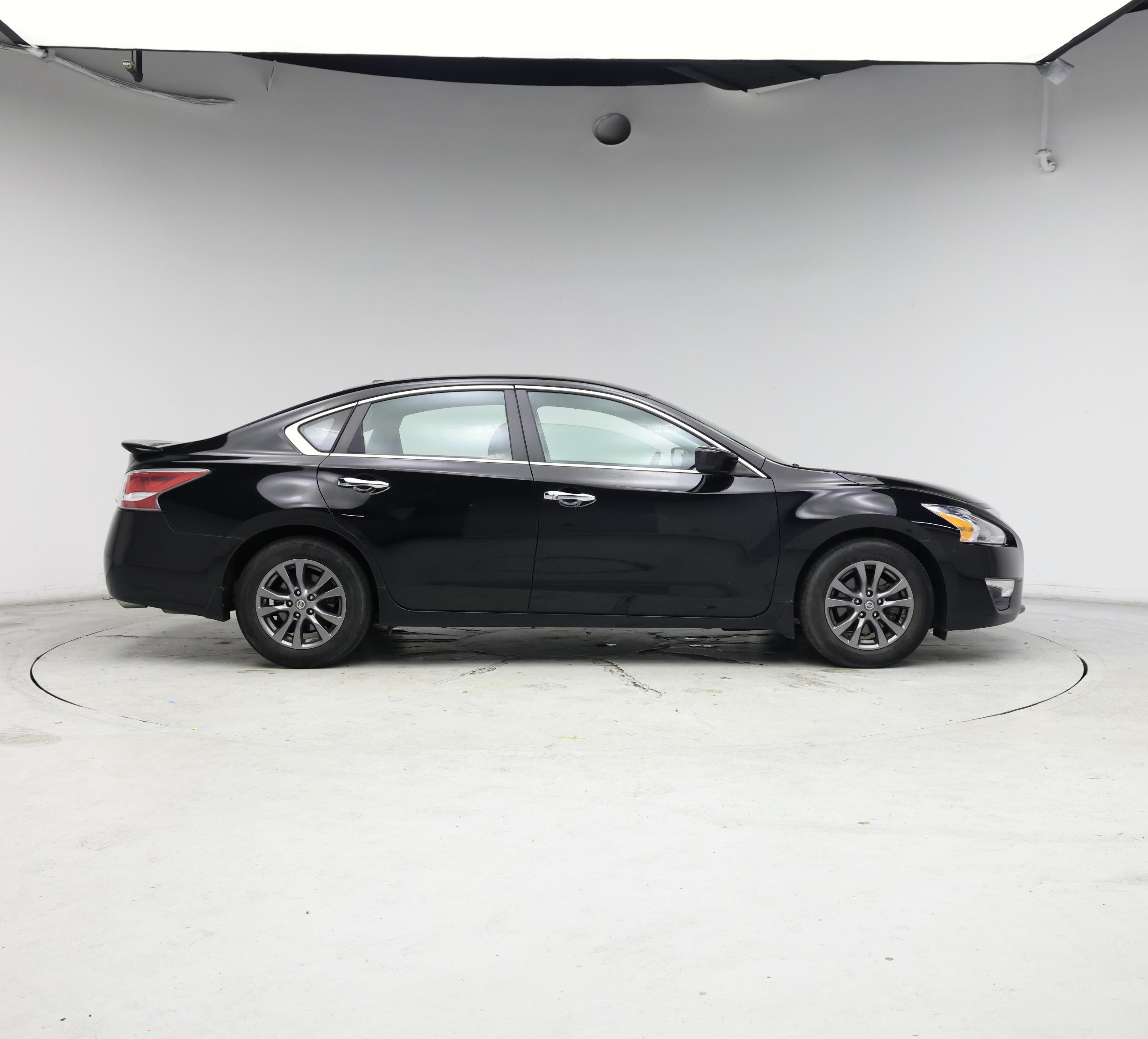 Thumbnail: 2015 Nissan Altima - 7