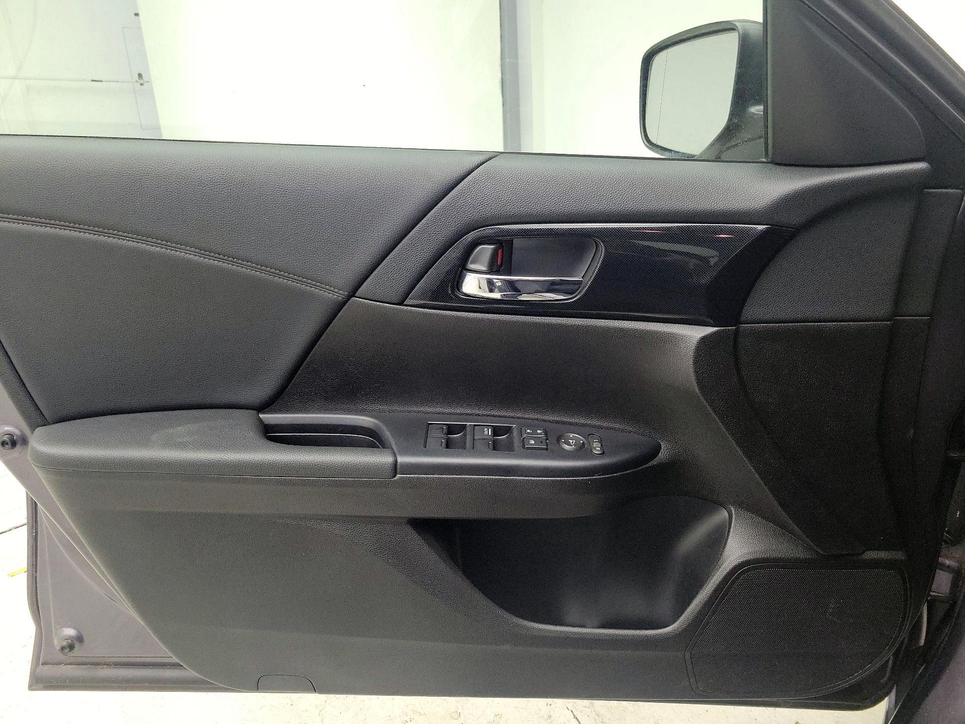 Thumbnail: 2014 Honda Accord - 12