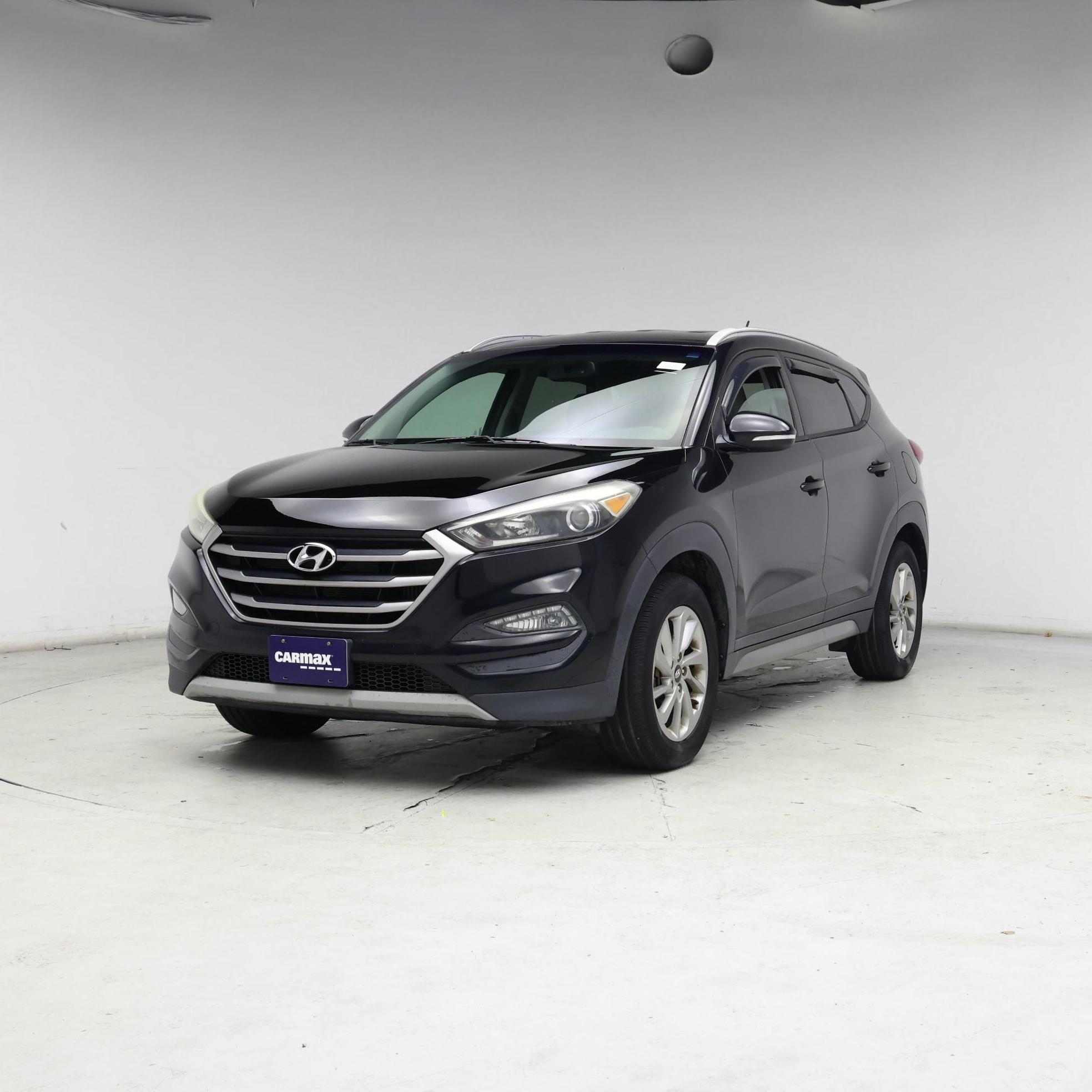 Thumbnail: 2017 Hyundai Tucson - 4