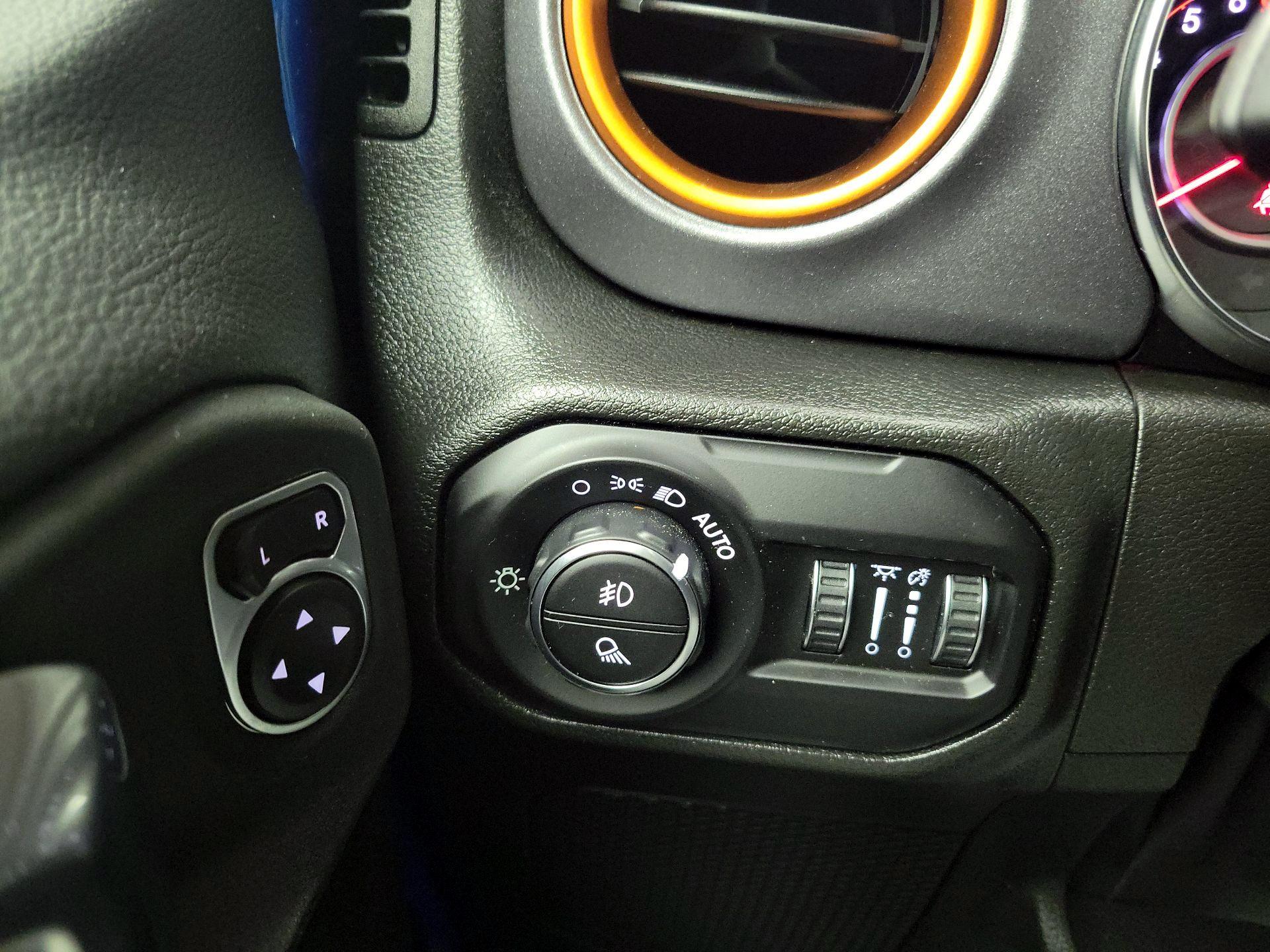 Thumbnail: 2022 Jeep Gladiator - 13