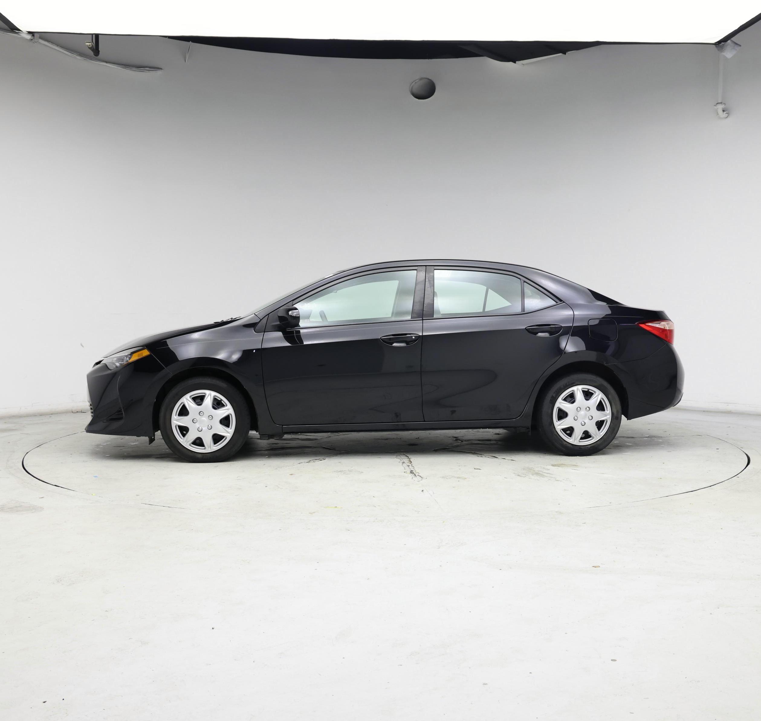 Thumbnail: 2018 Toyota Corolla - 3