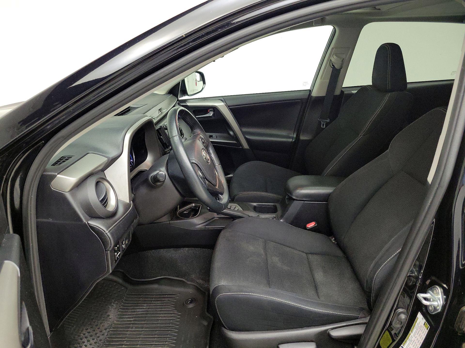 Thumbnail: 2017 Toyota RAV4 - 11