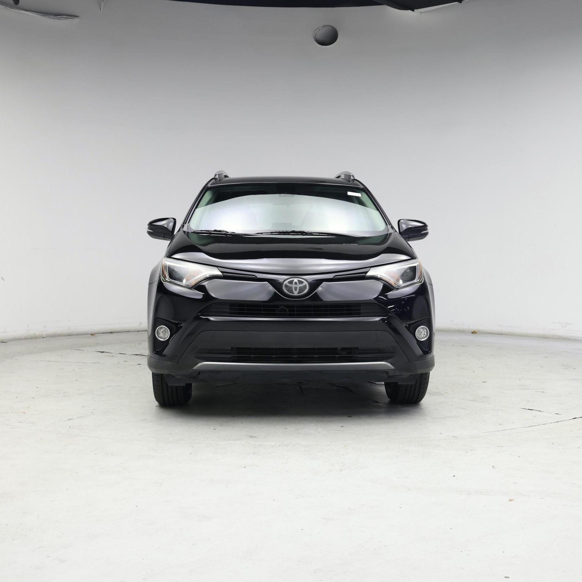 Thumbnail: 2017 Toyota RAV4 - 5