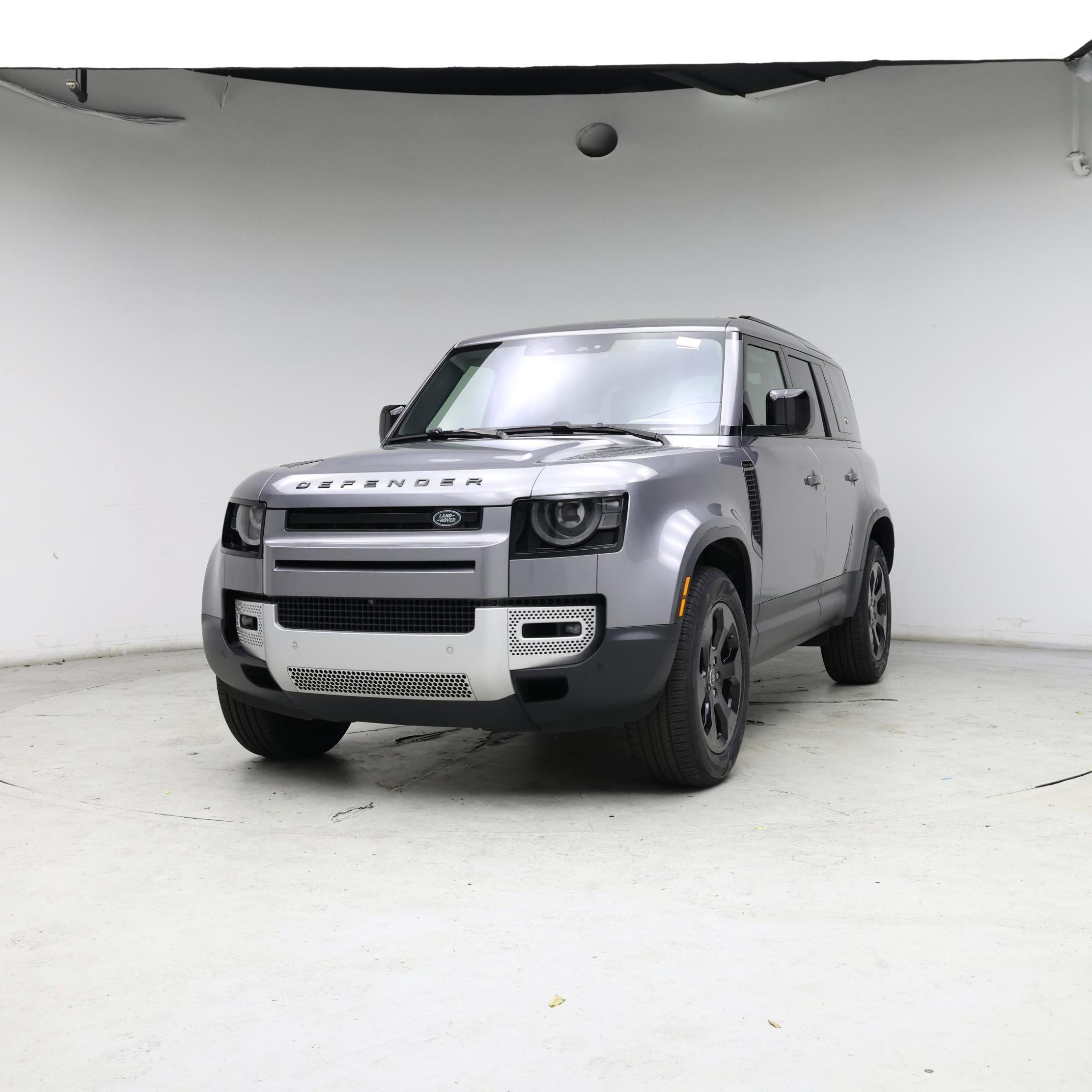Thumbnail: 2021 Land Rover Defender - 4