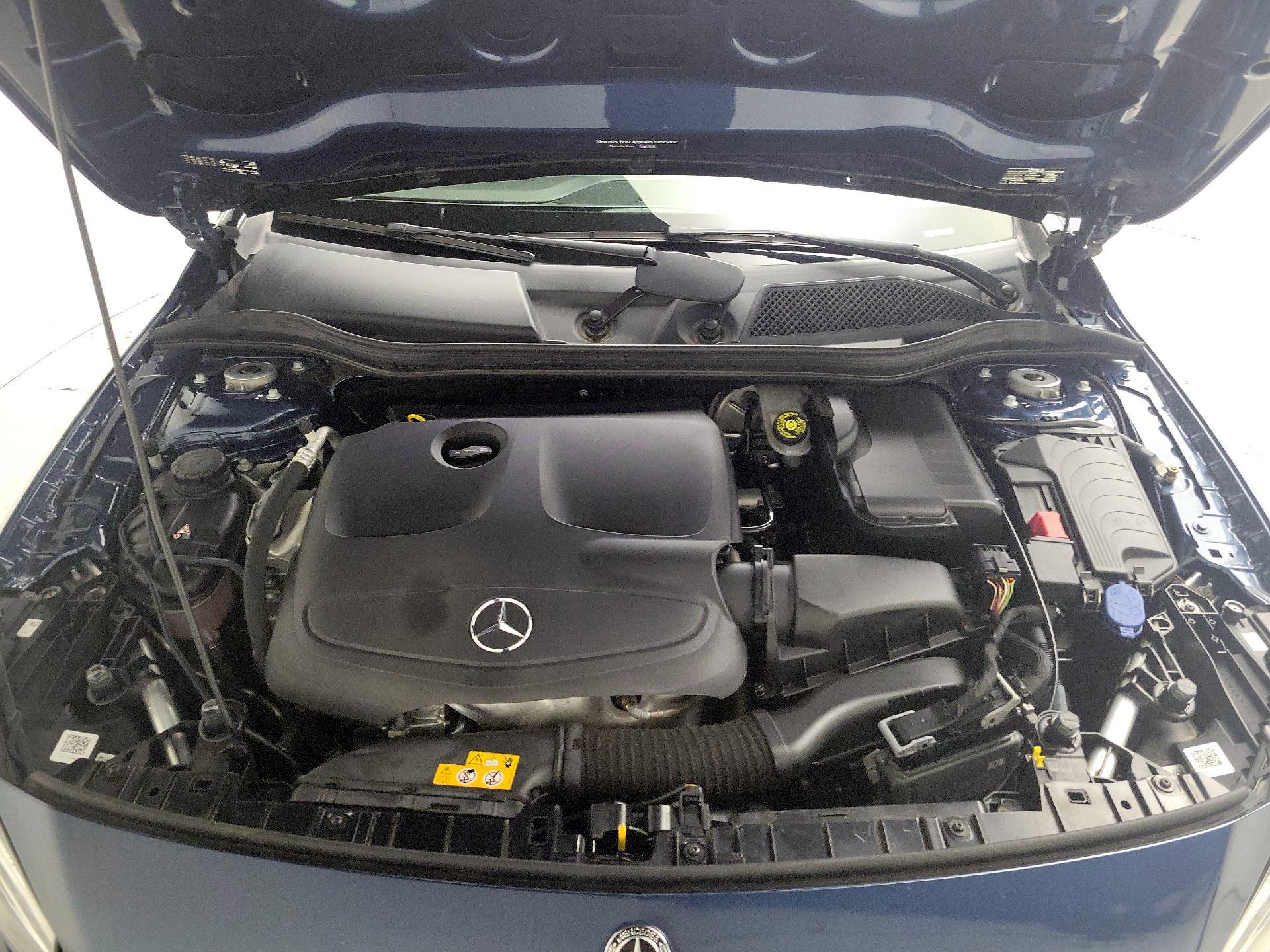 Thumbnail: 2019 Mercedes-Benz GLA - 20