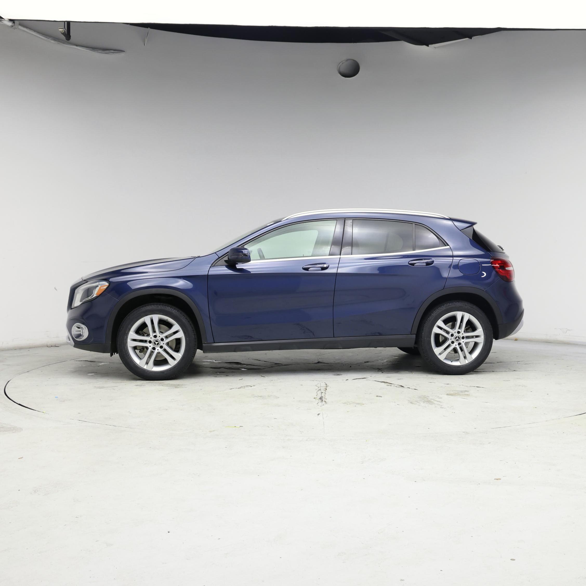 Thumbnail: 2019 Mercedes-Benz GLA - 3