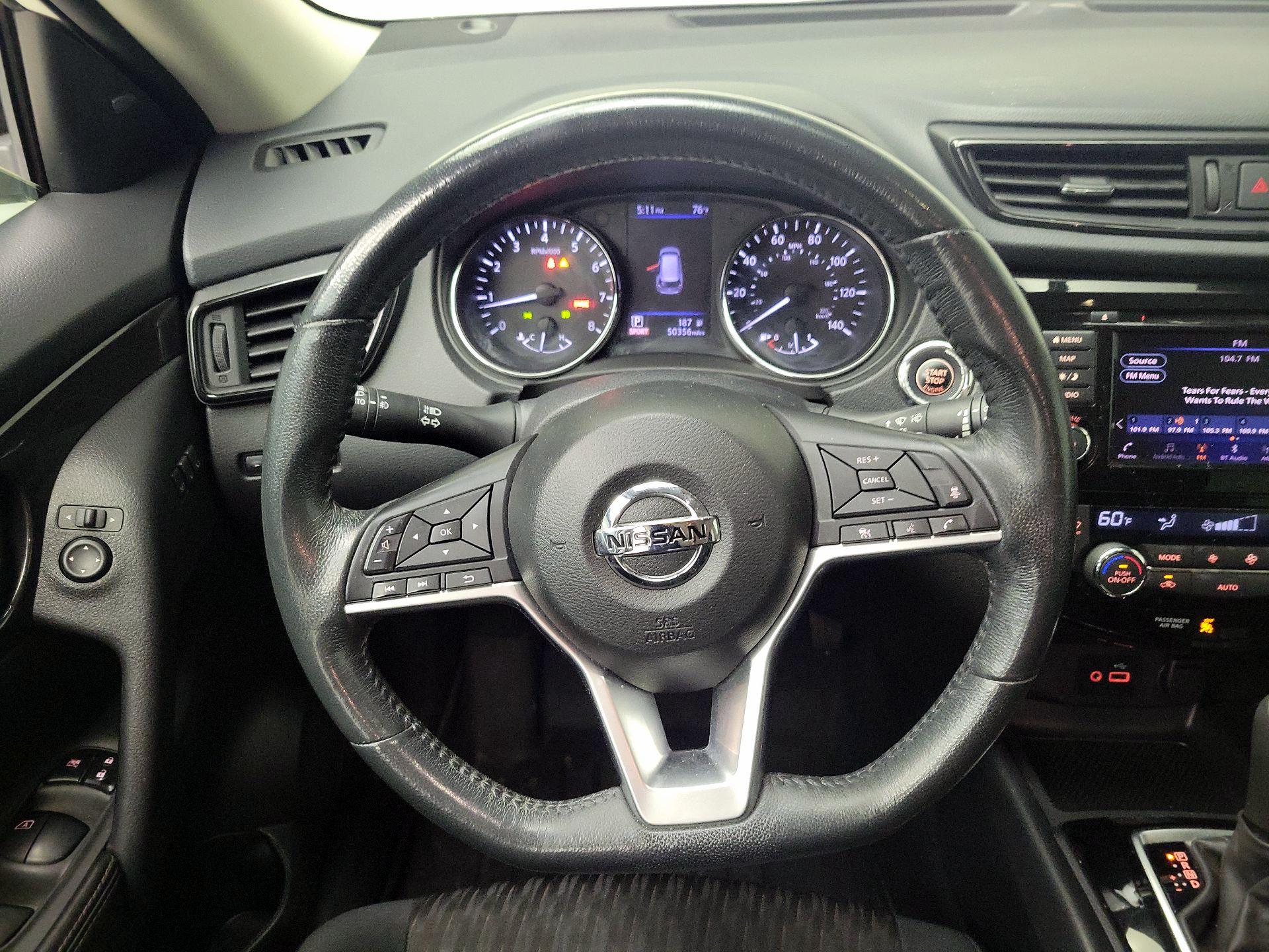 Thumbnail: 2018 Nissan Rogue - 10