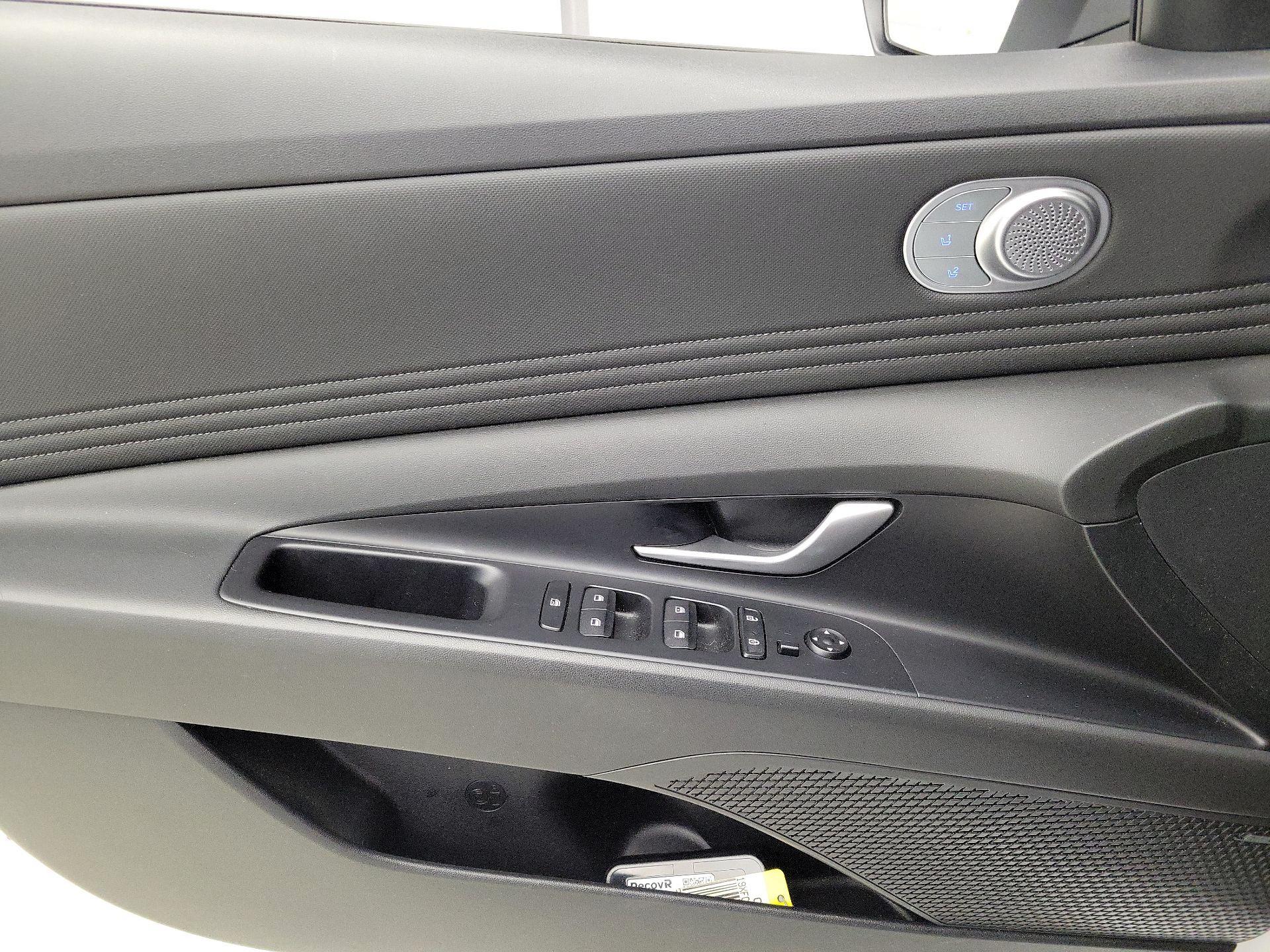 Thumbnail: 2023 Hyundai Elantra - 12