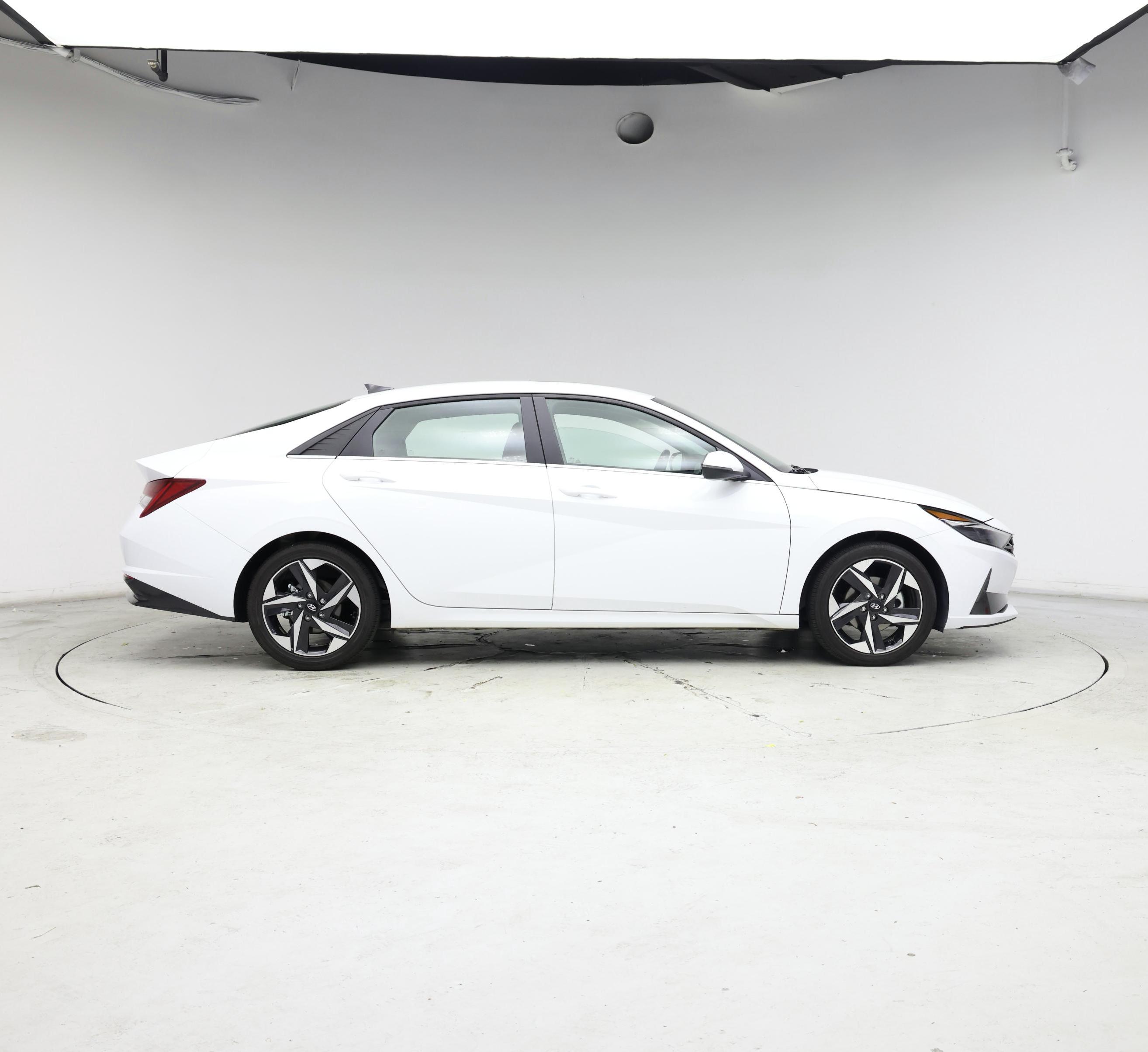 Thumbnail: 2023 Hyundai Elantra - 7