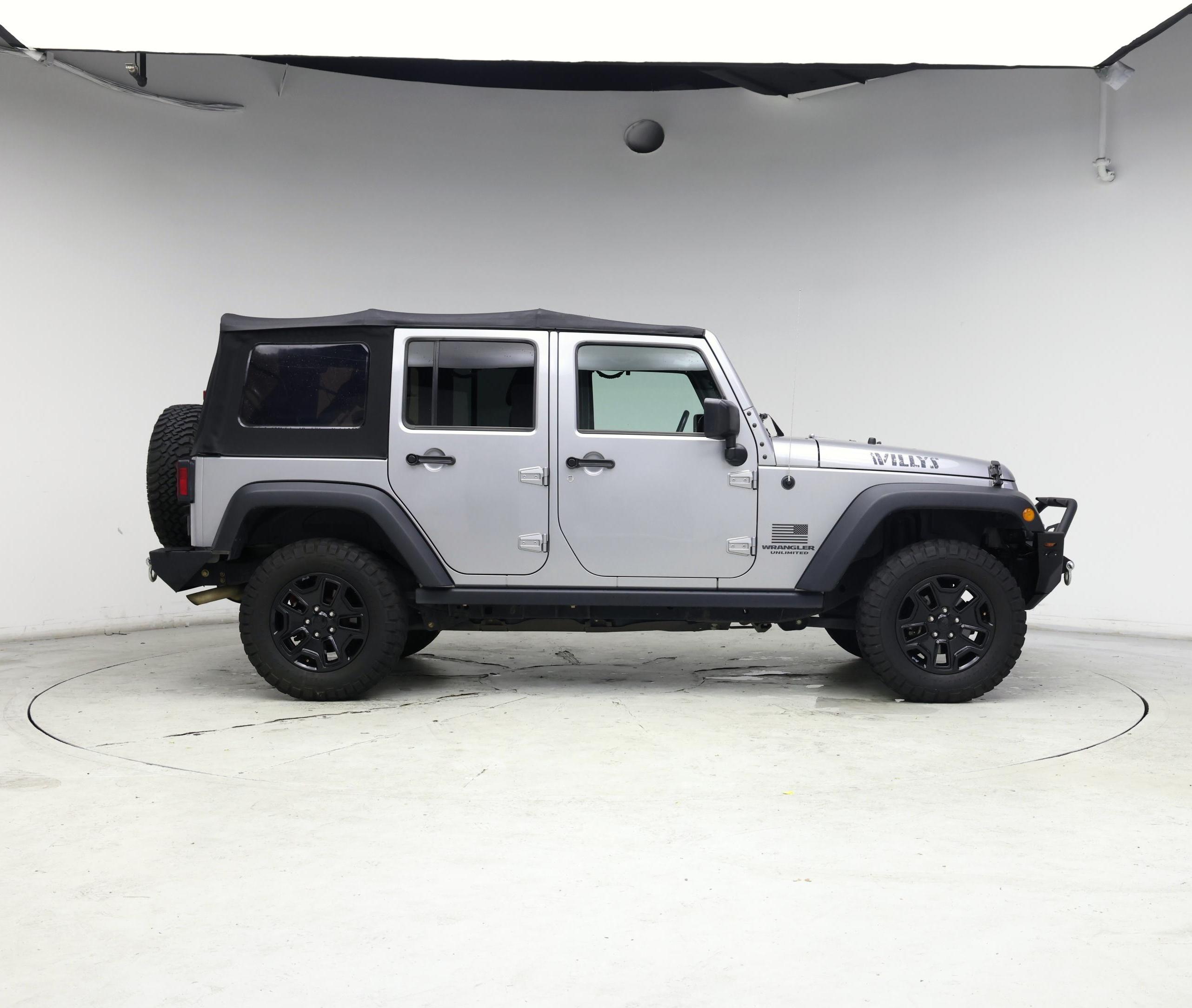 Thumbnail: 2017 Jeep Wrangler - 7