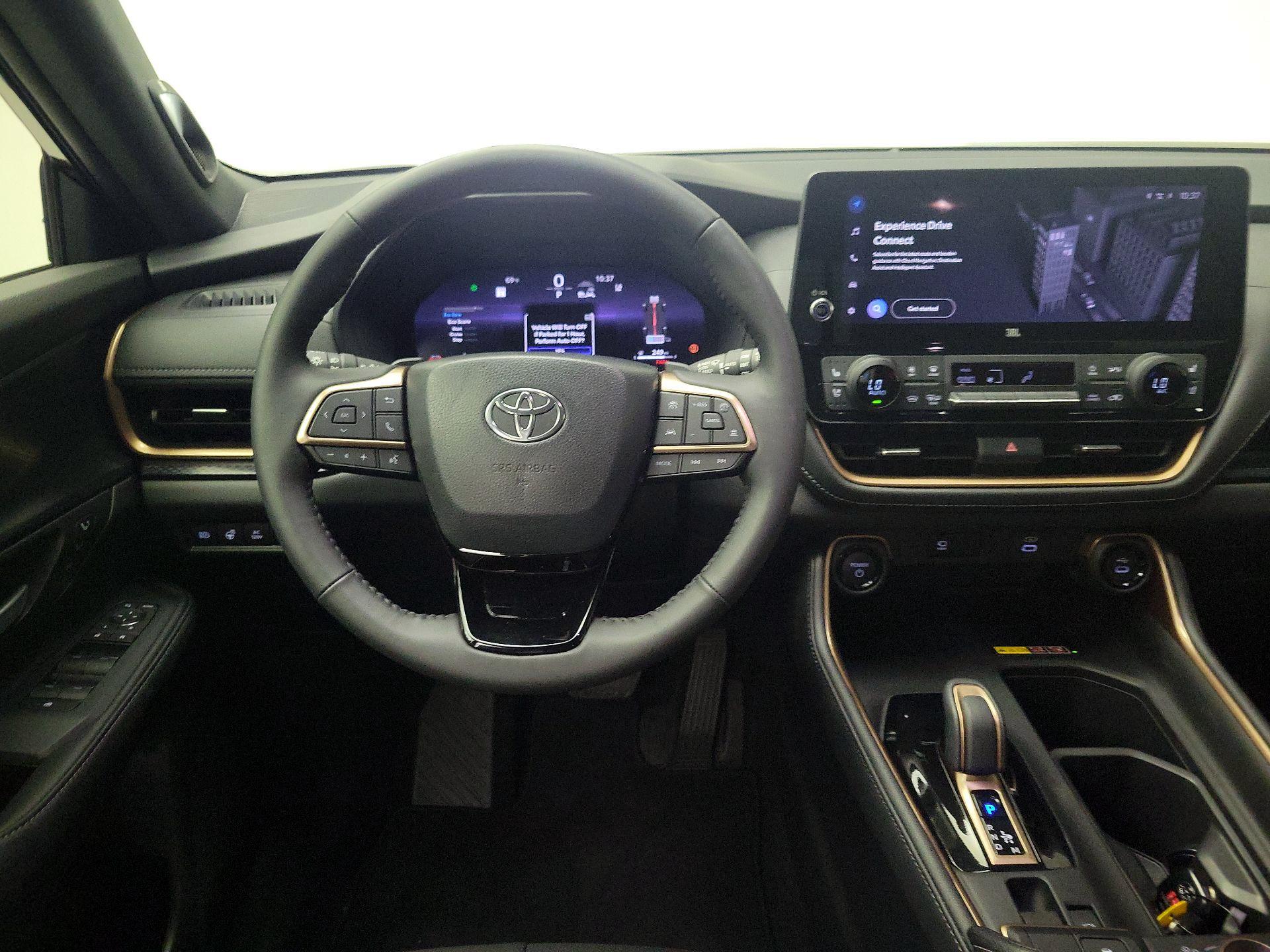 Thumbnail: 2024 Toyota Highlander - 10