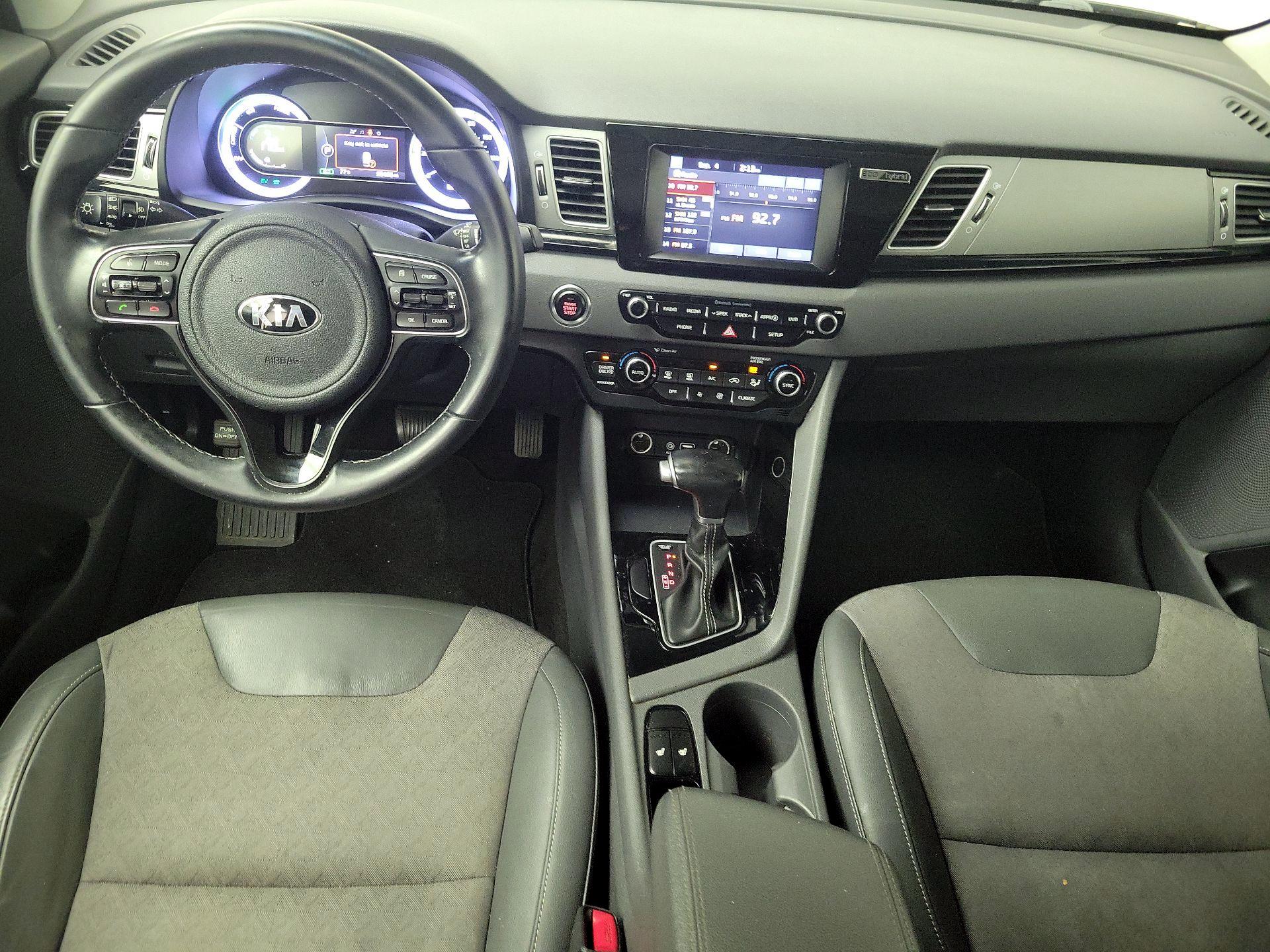 Thumbnail: 2017 Kia Niro - 9