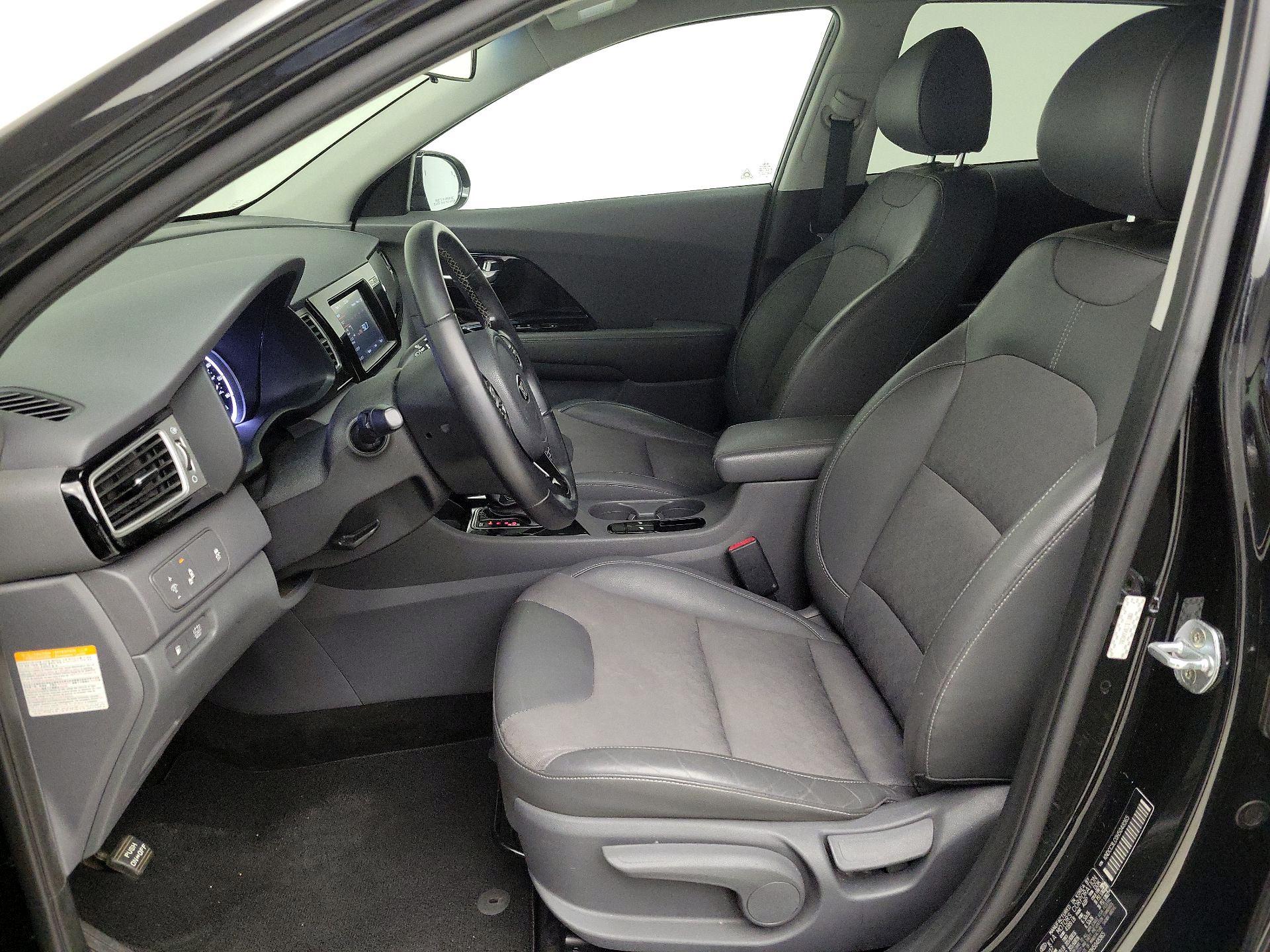 Thumbnail: 2017 Kia Niro - 11