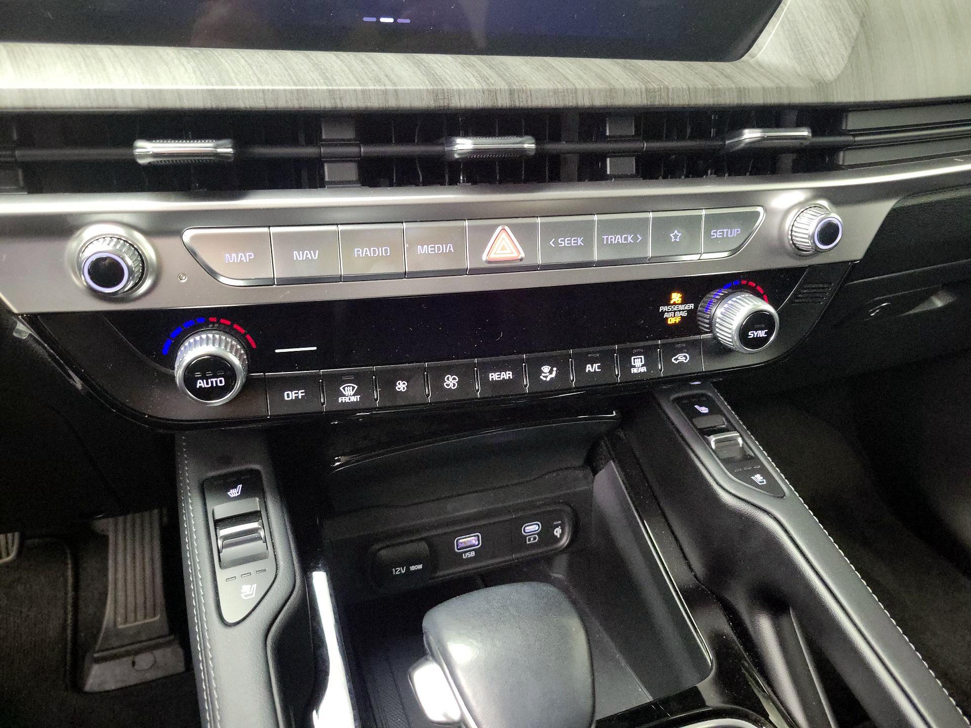 Thumbnail: 2024 Kia Telluride - 16