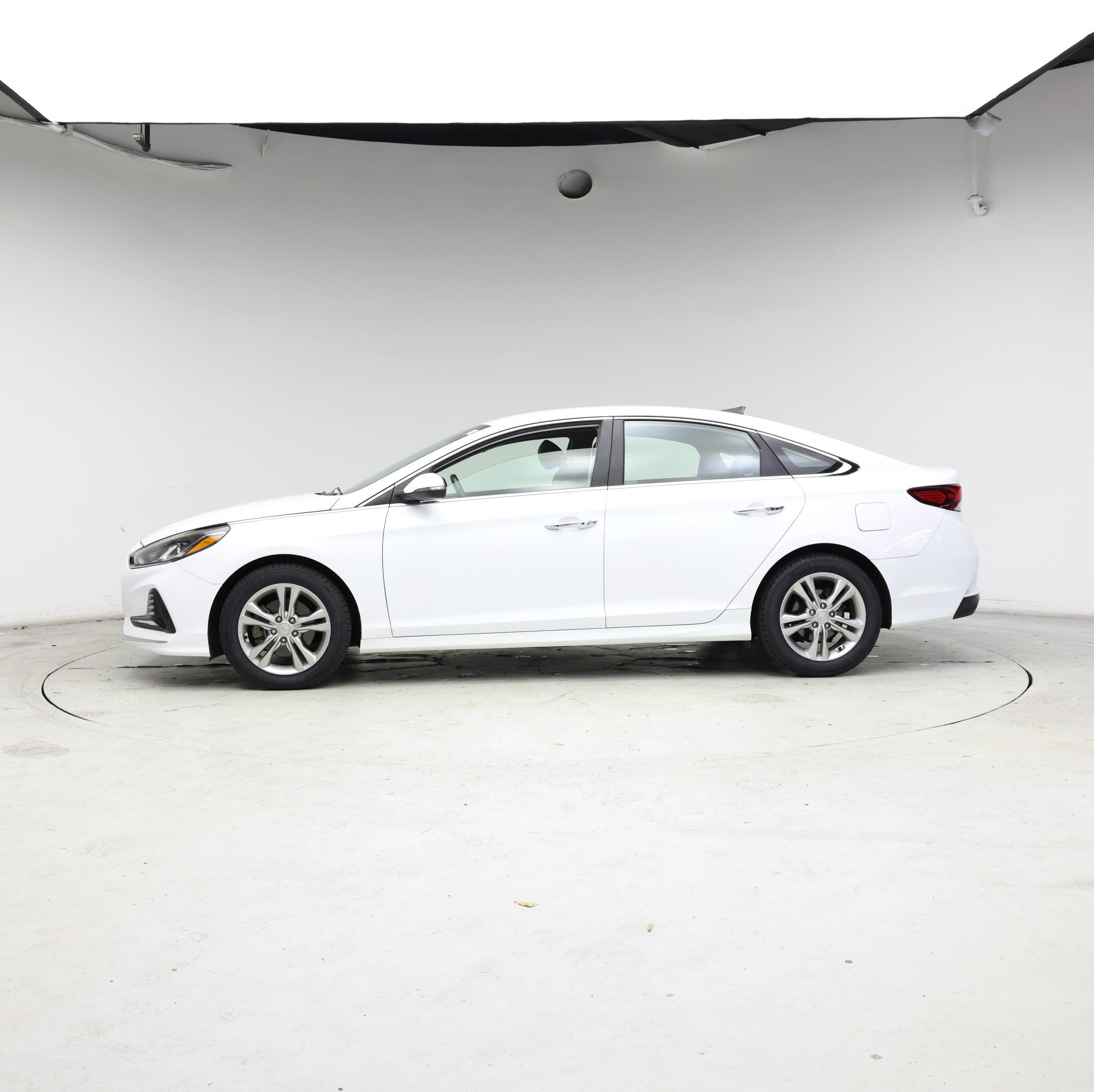 Thumbnail: 2018 Hyundai Sonata - 3
