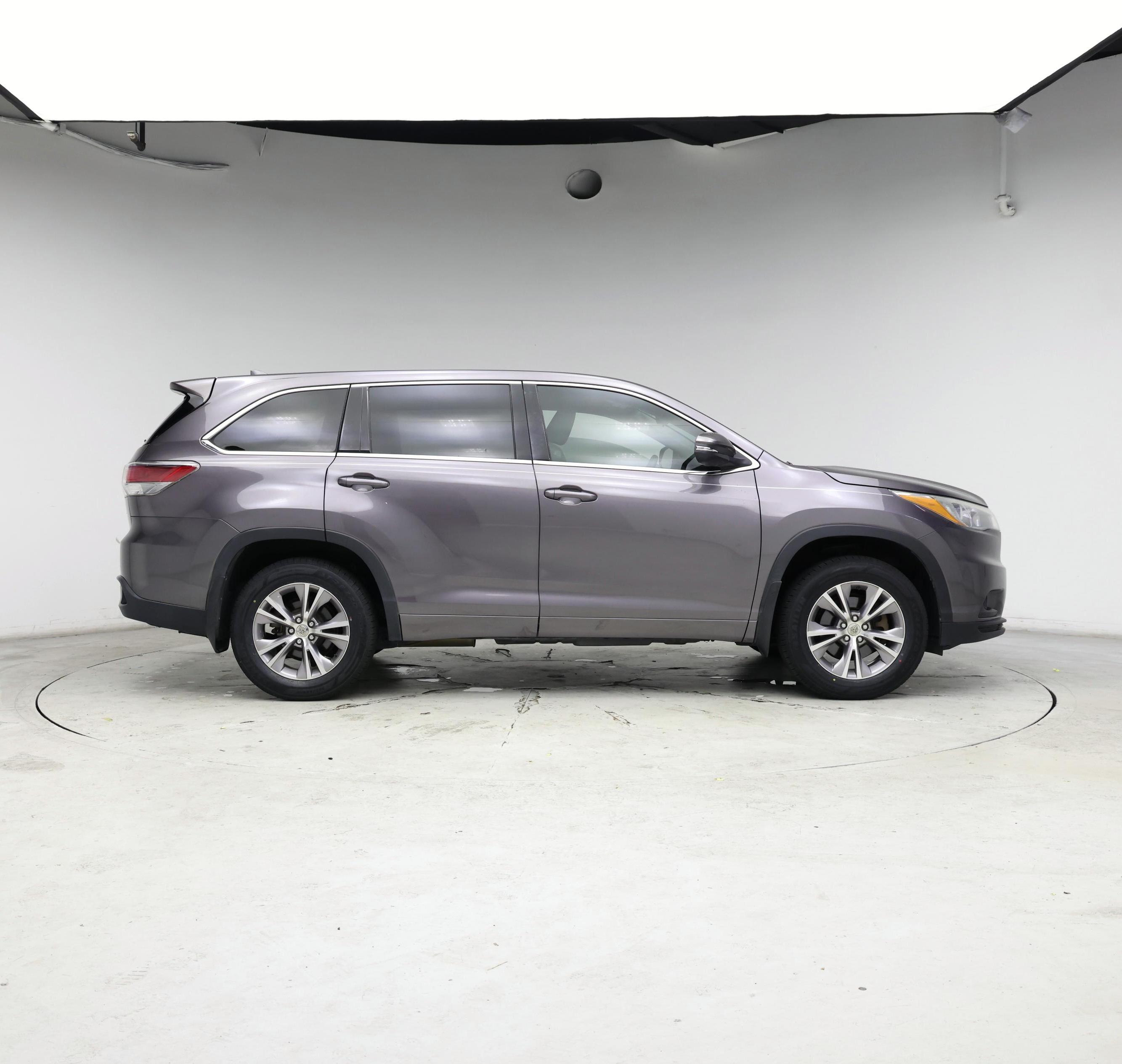 Thumbnail: 2015 Toyota Highlander - 7