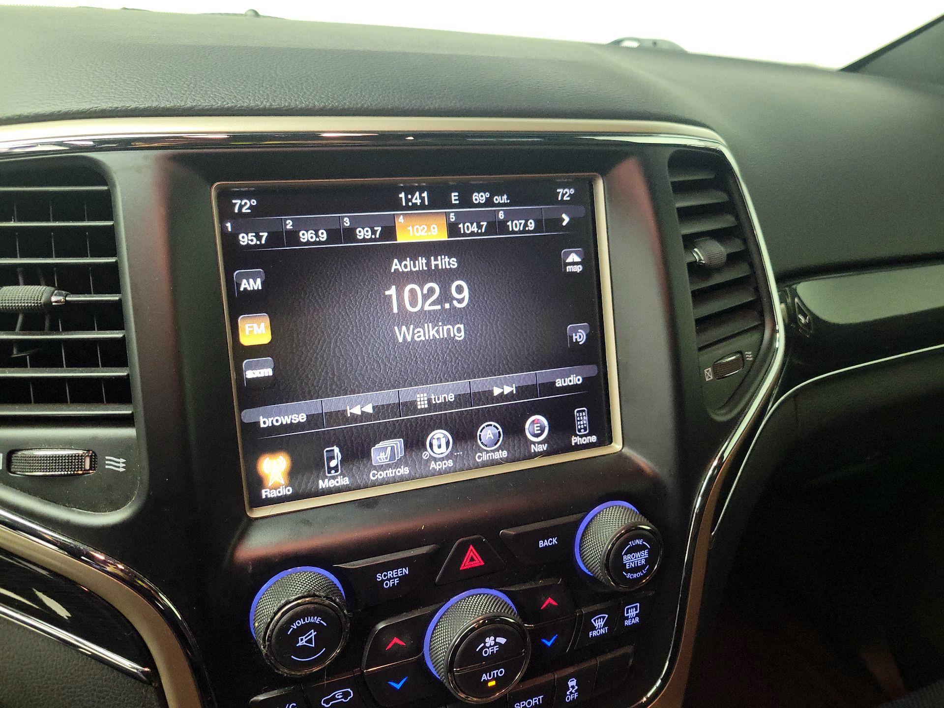 Thumbnail: 2017 Jeep Grand Cherokee - 15