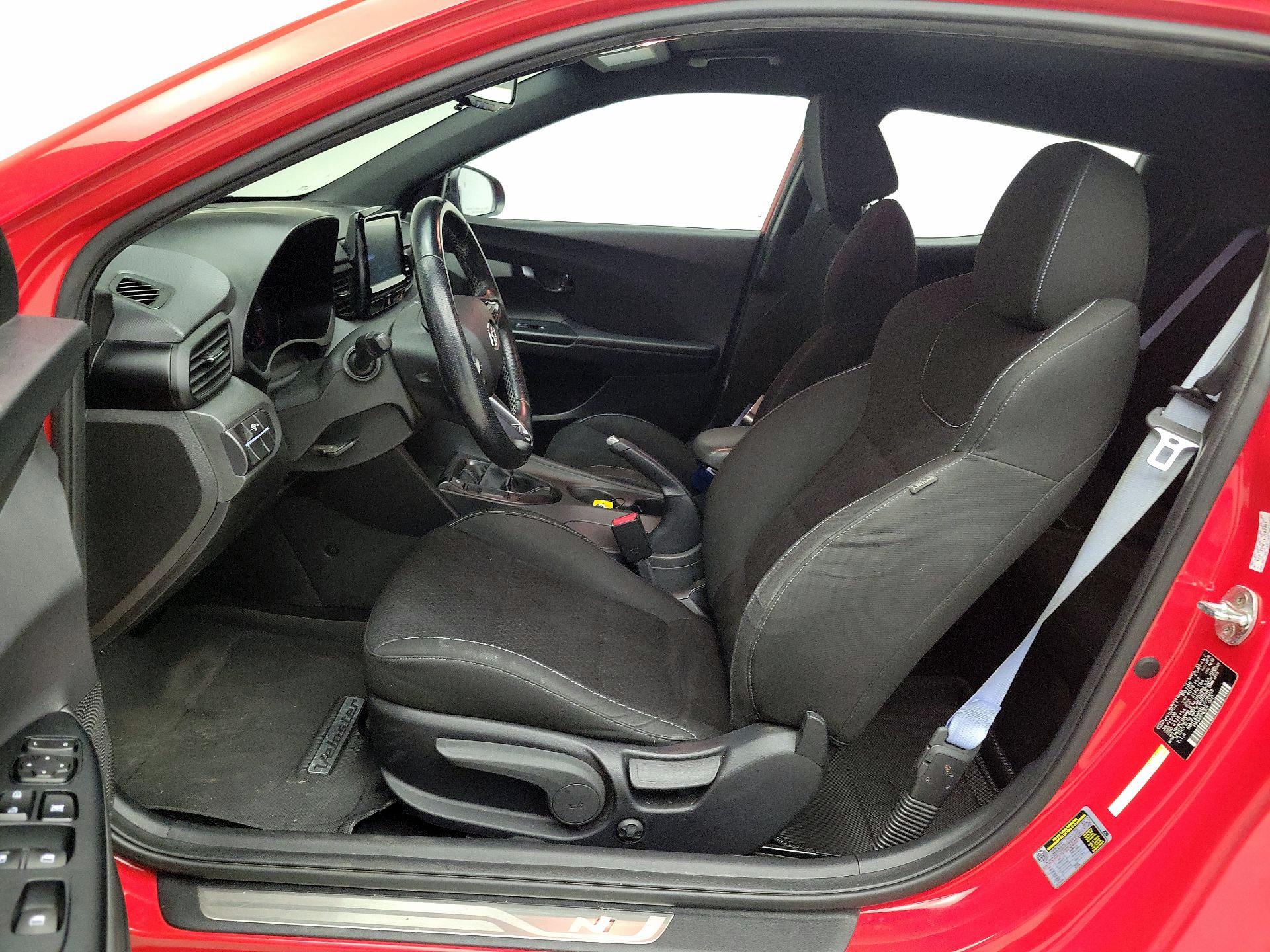 Thumbnail: 2020 Hyundai Veloster - 11