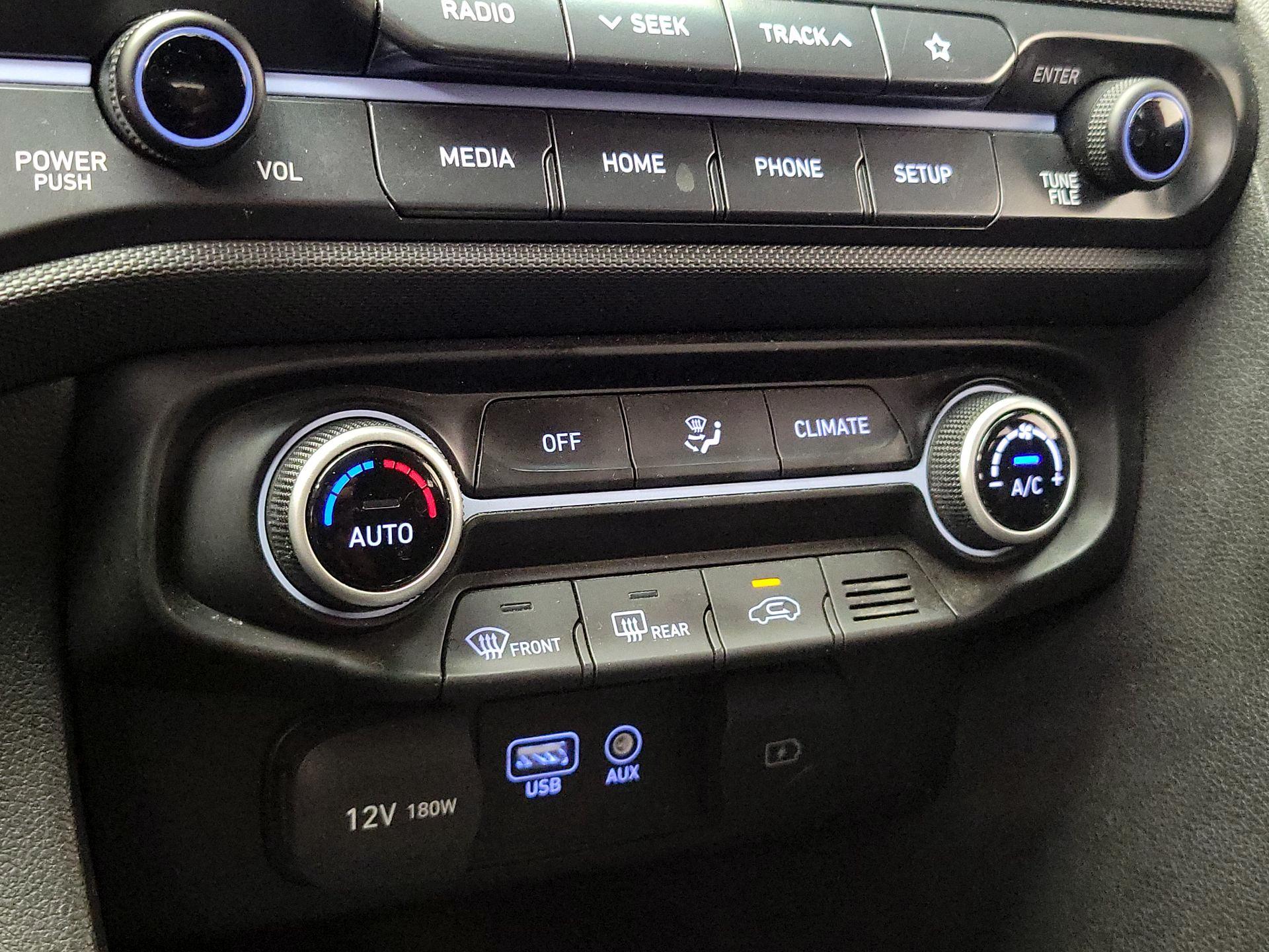 Thumbnail: 2020 Hyundai Veloster - 16