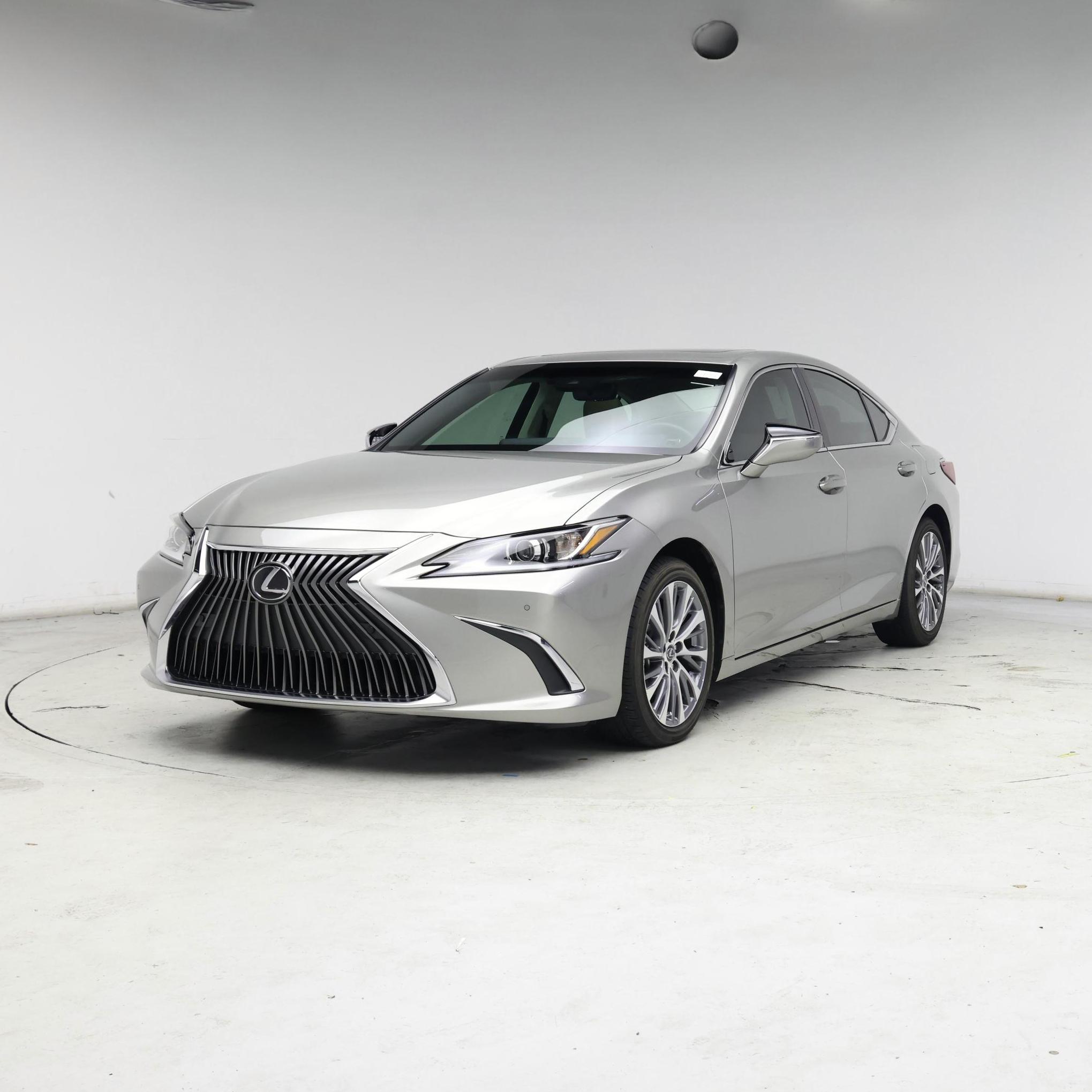 Thumbnail: 2021 Lexus ES - 4