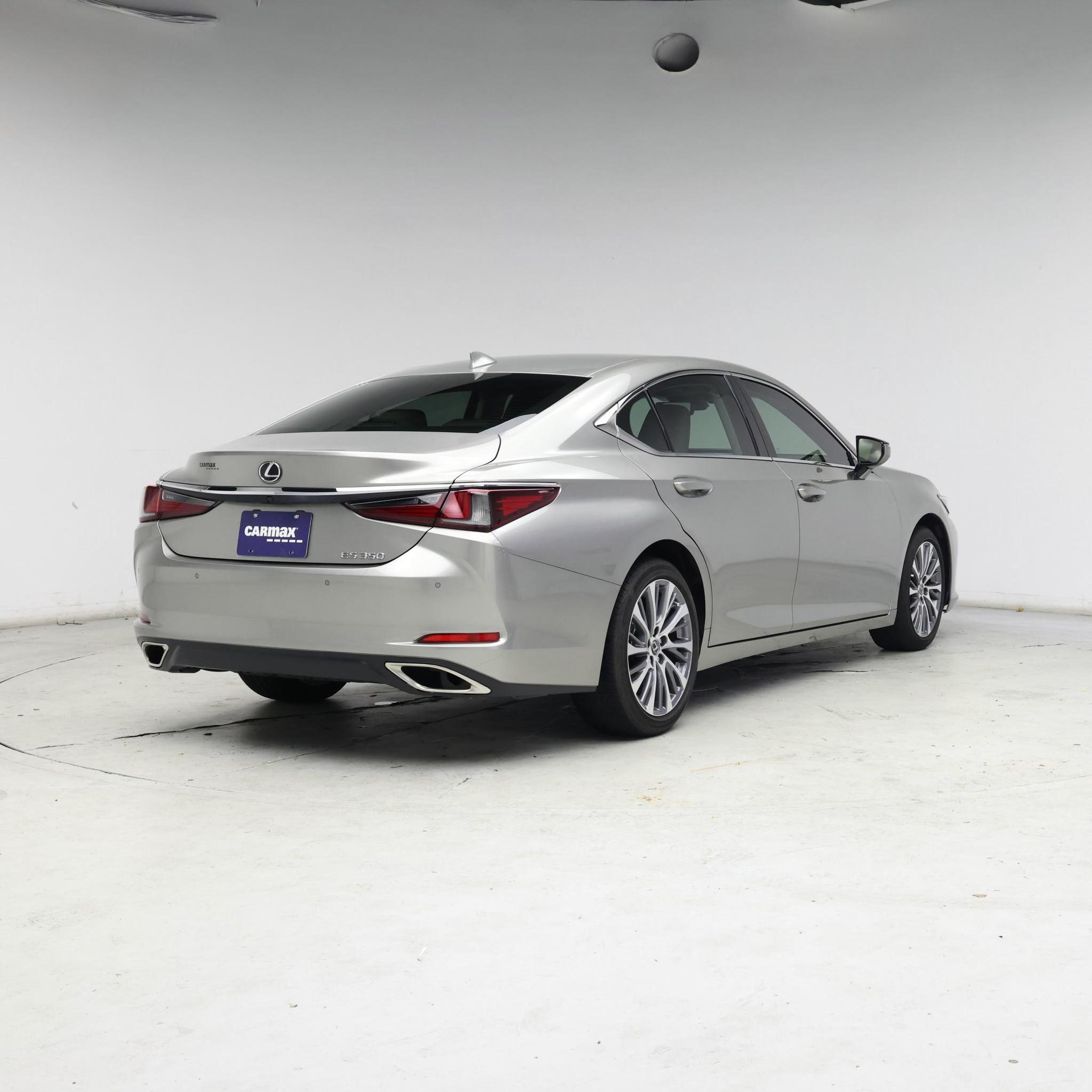 Thumbnail: 2021 Lexus ES - 8