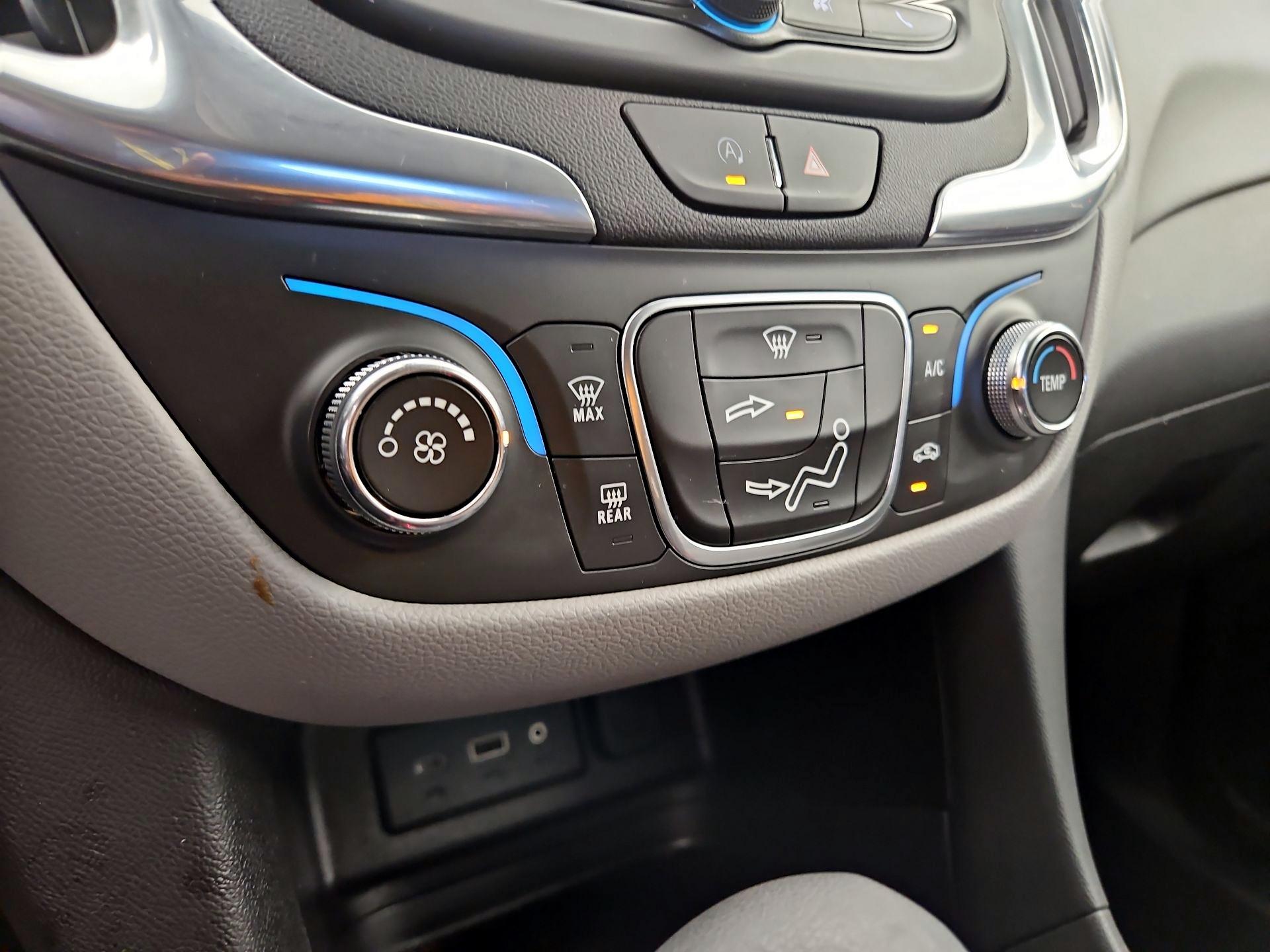 Thumbnail: 2023 Chevrolet Equinox - 16