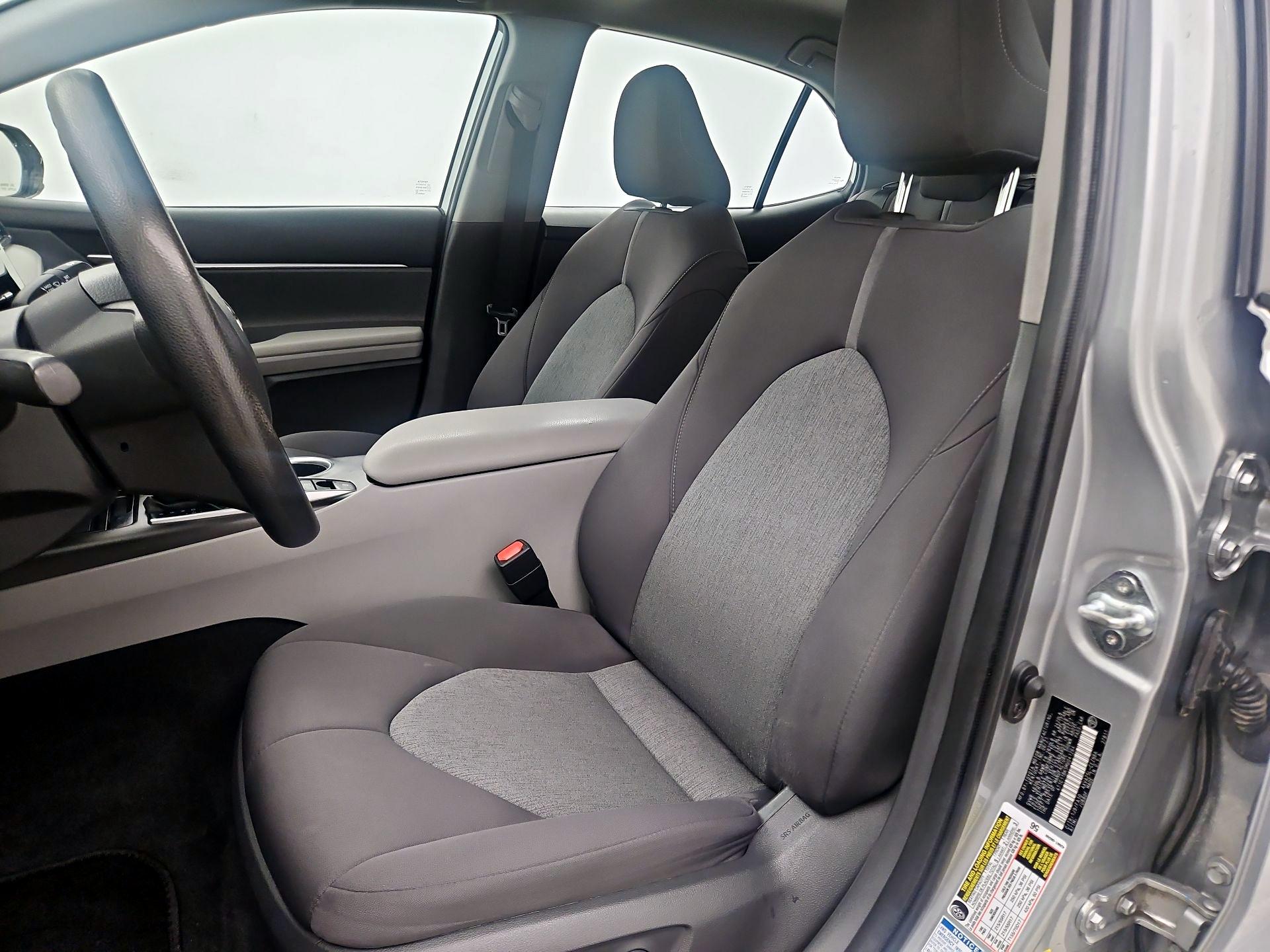 Thumbnail: 2021 Toyota Camry - 11