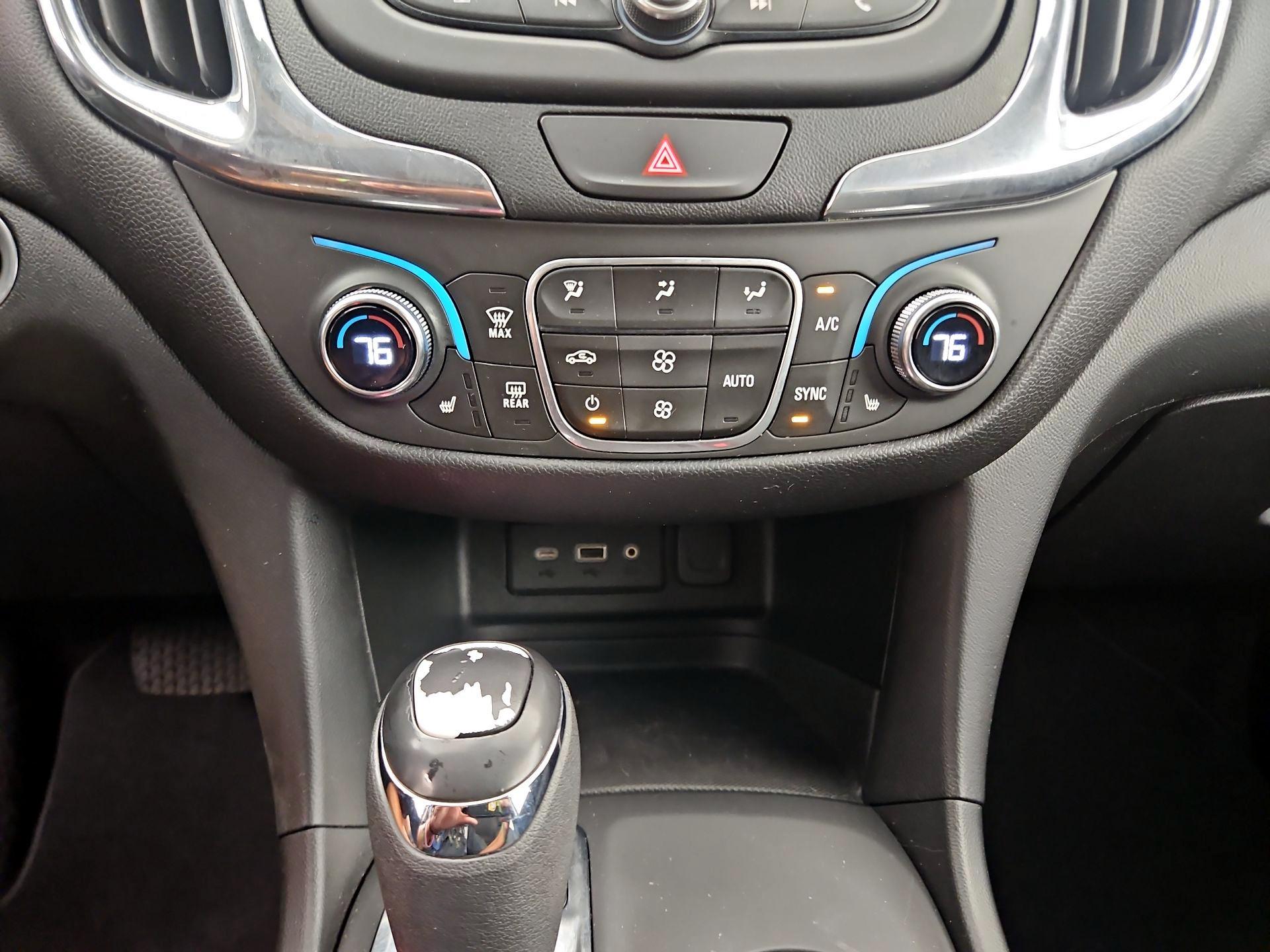 Thumbnail: 2020 Chevrolet Equinox - 16