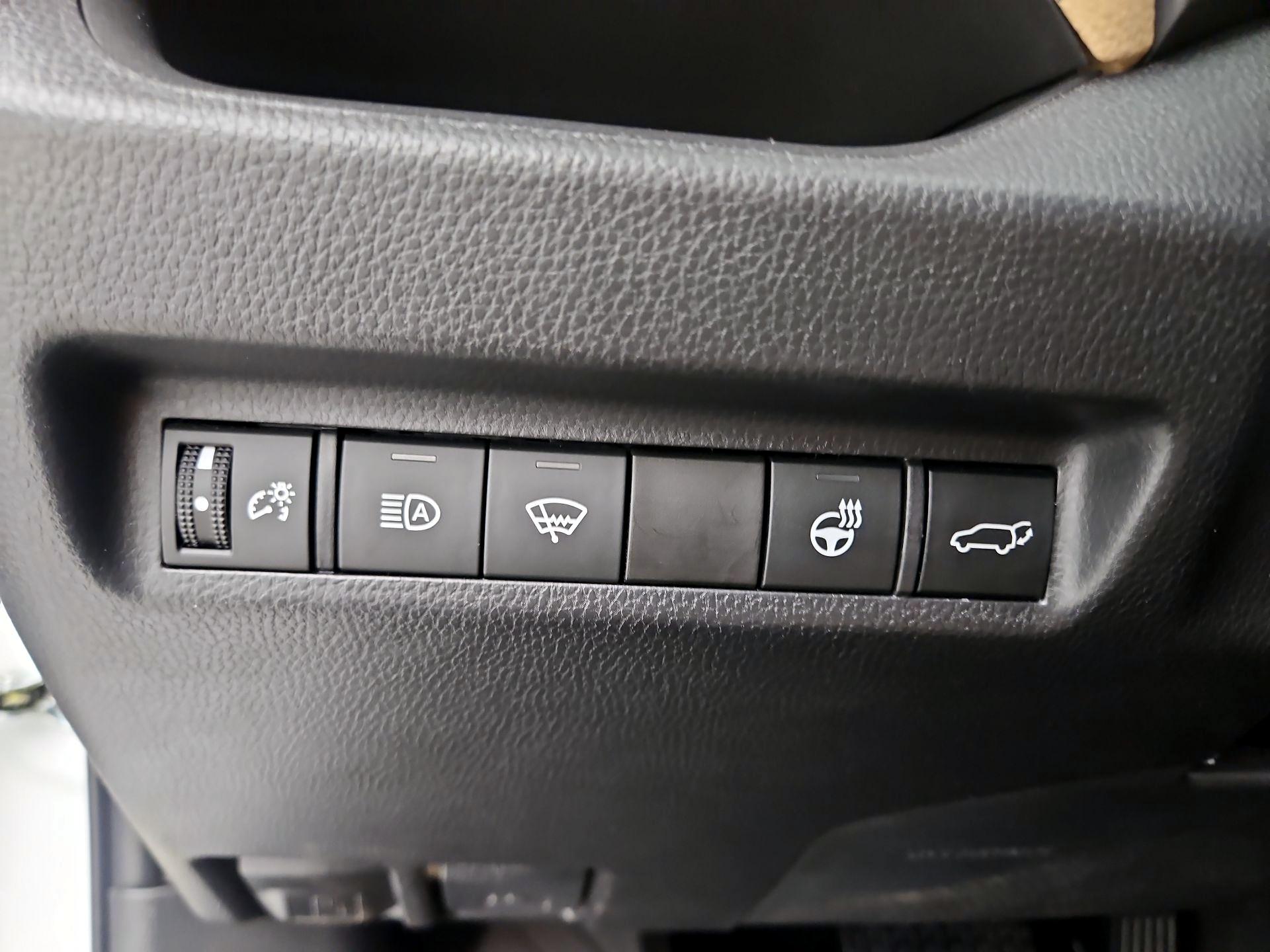 Thumbnail: 2022 Toyota RAV4 - 13