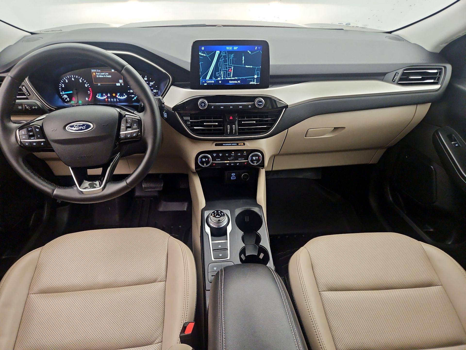 Thumbnail: 2021 Ford Escape - 9