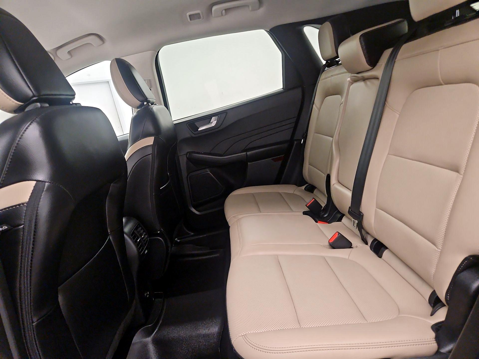 Thumbnail: 2021 Ford Escape - 20