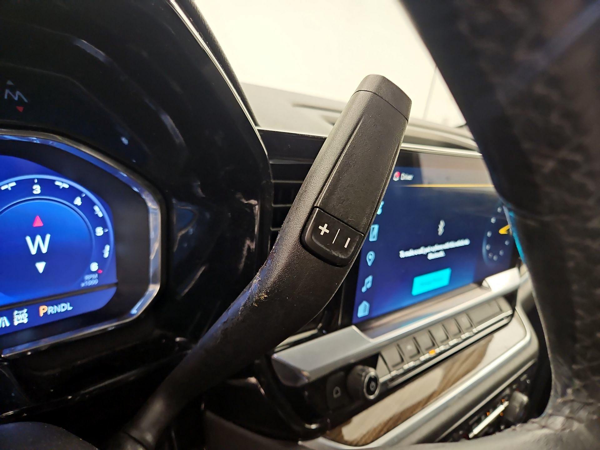 Thumbnail: 2022 Chevrolet Silverado 1500 - 17