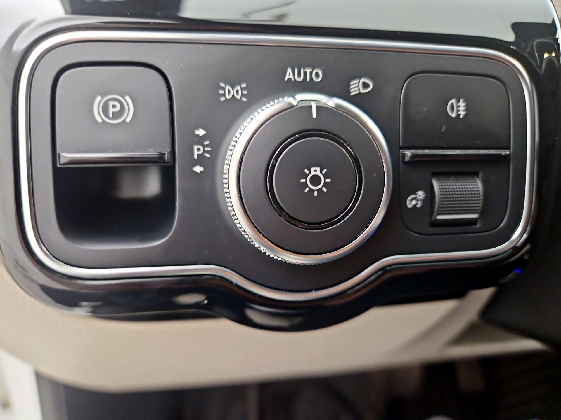 Thumbnail: 2021 Mercedes-Benz A-Class - 13