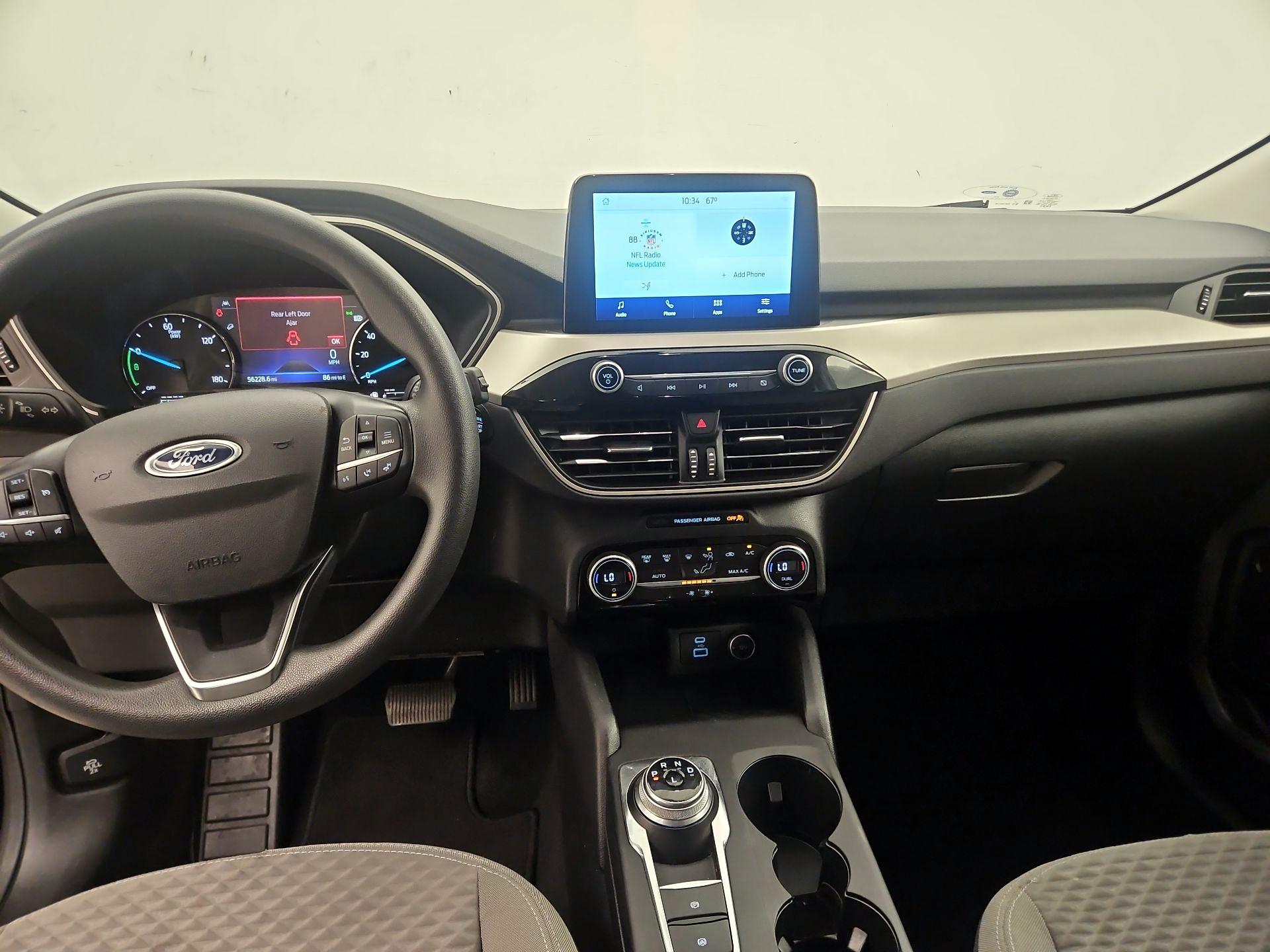 Thumbnail: 2021 Ford Escape - 9