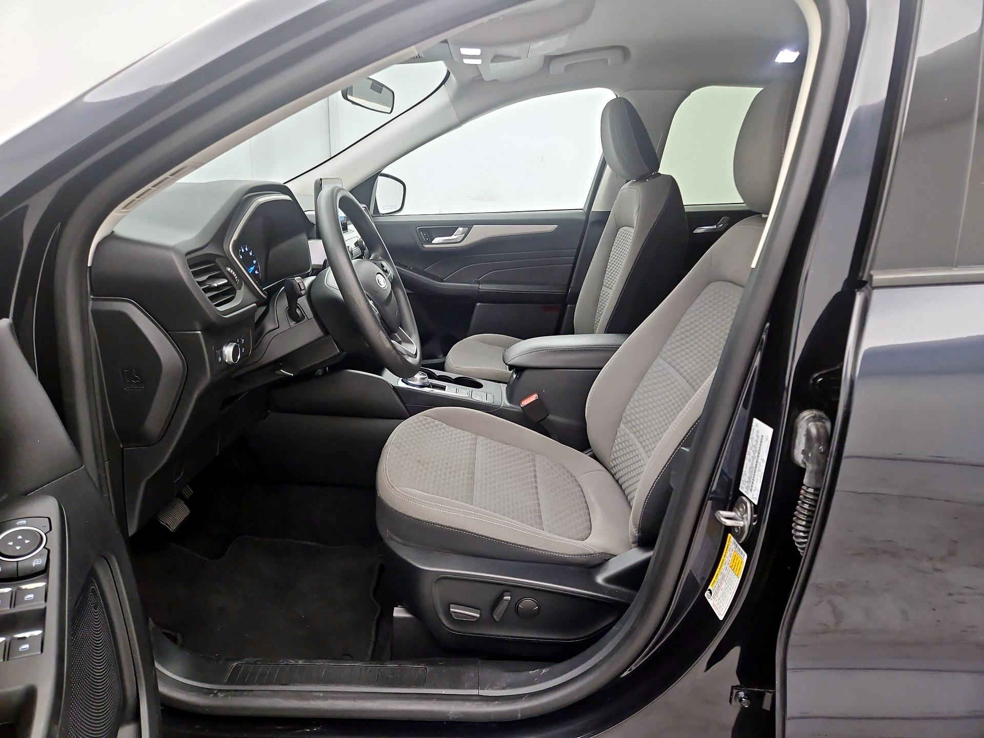 Thumbnail: 2021 Ford Escape - 11