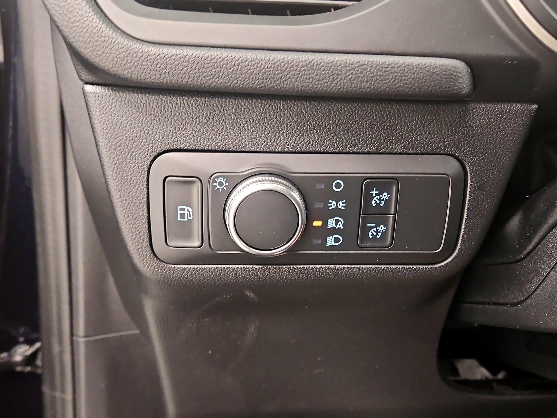 Thumbnail: 2021 Ford Escape - 13